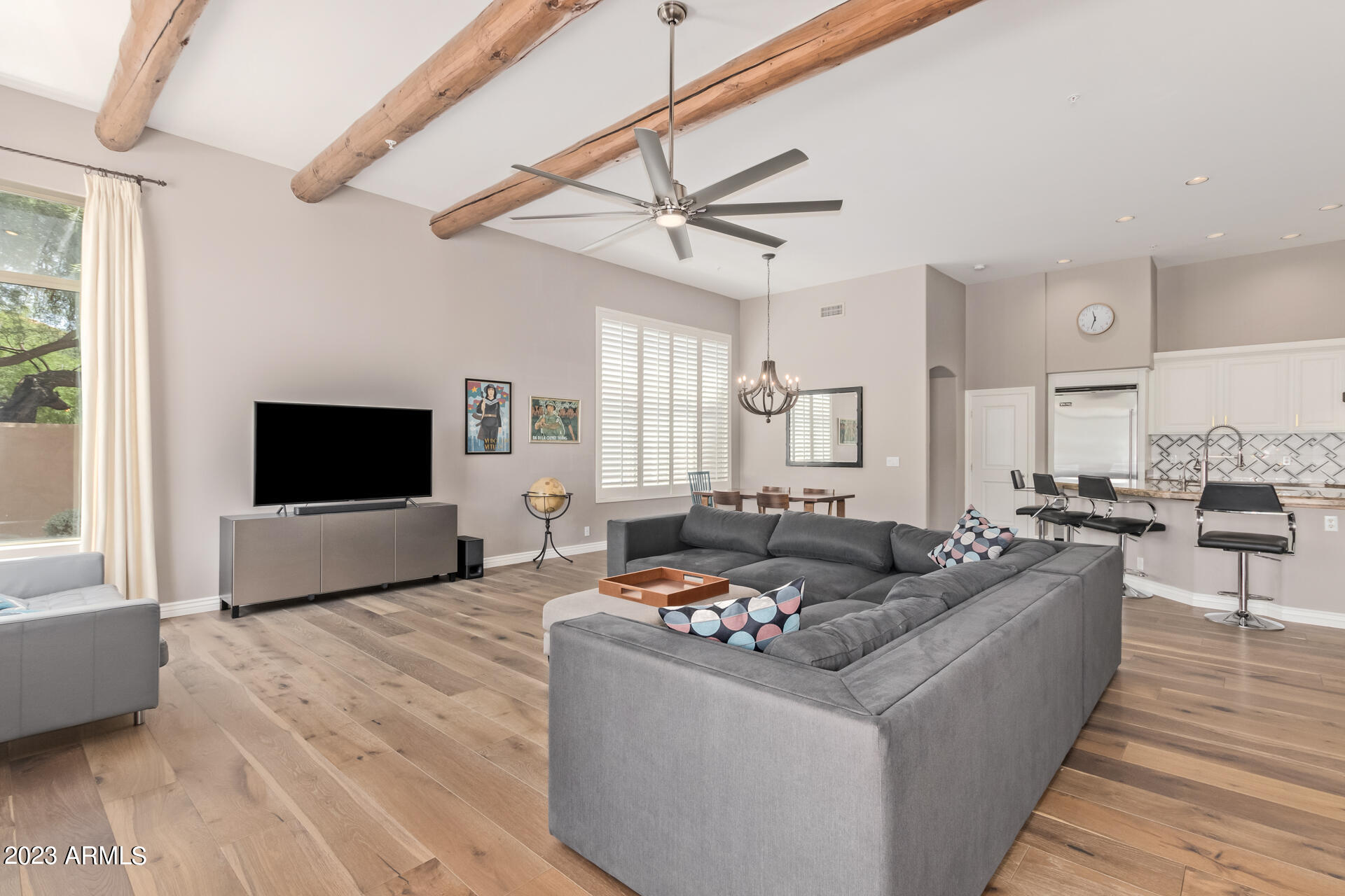 7944 E PARKVIEW Lane