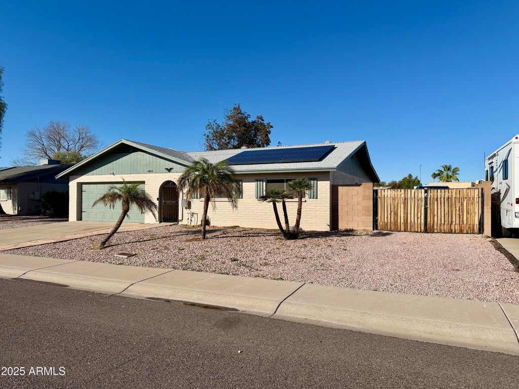 Photo of 4818 W Beverly Lane, Glendale, AZ 85306 (MLS # 6951600)