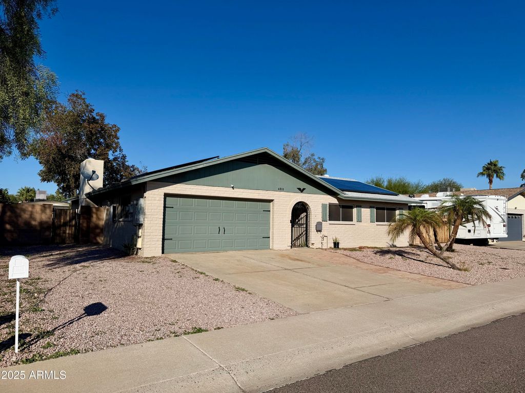 Photo of 4818 W Beverly Lane, Glendale, AZ 85306 (MLS # 6951600)