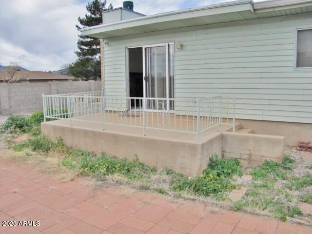VISTA VILLAGE UNIT 1 - Residential Lease