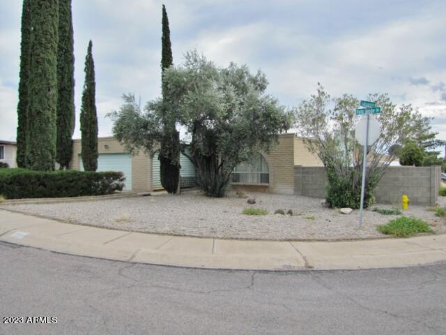 VISTA VILLAGE UNIT 1 - Residential Lease
