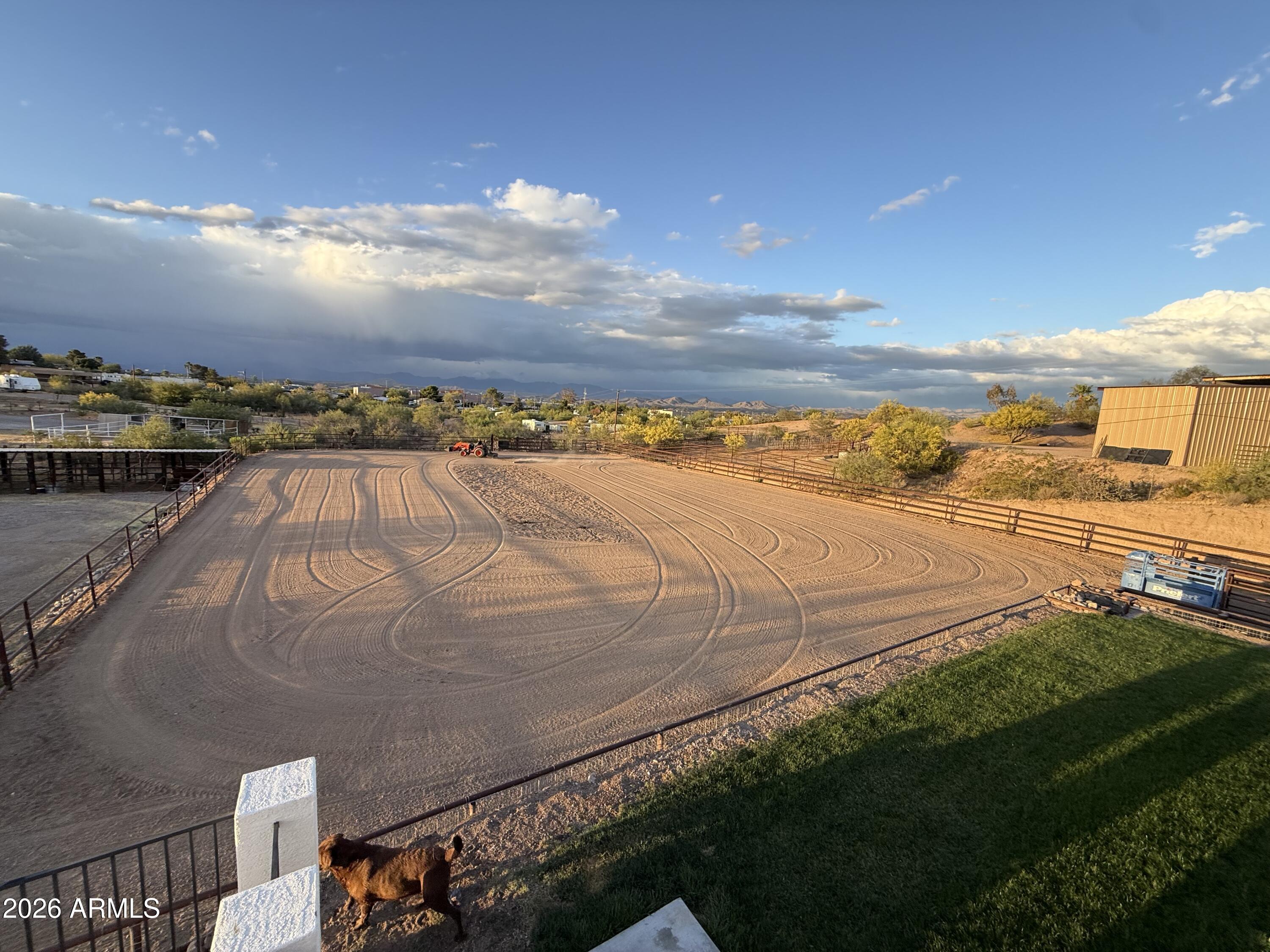 830 S Vulture Mine Road