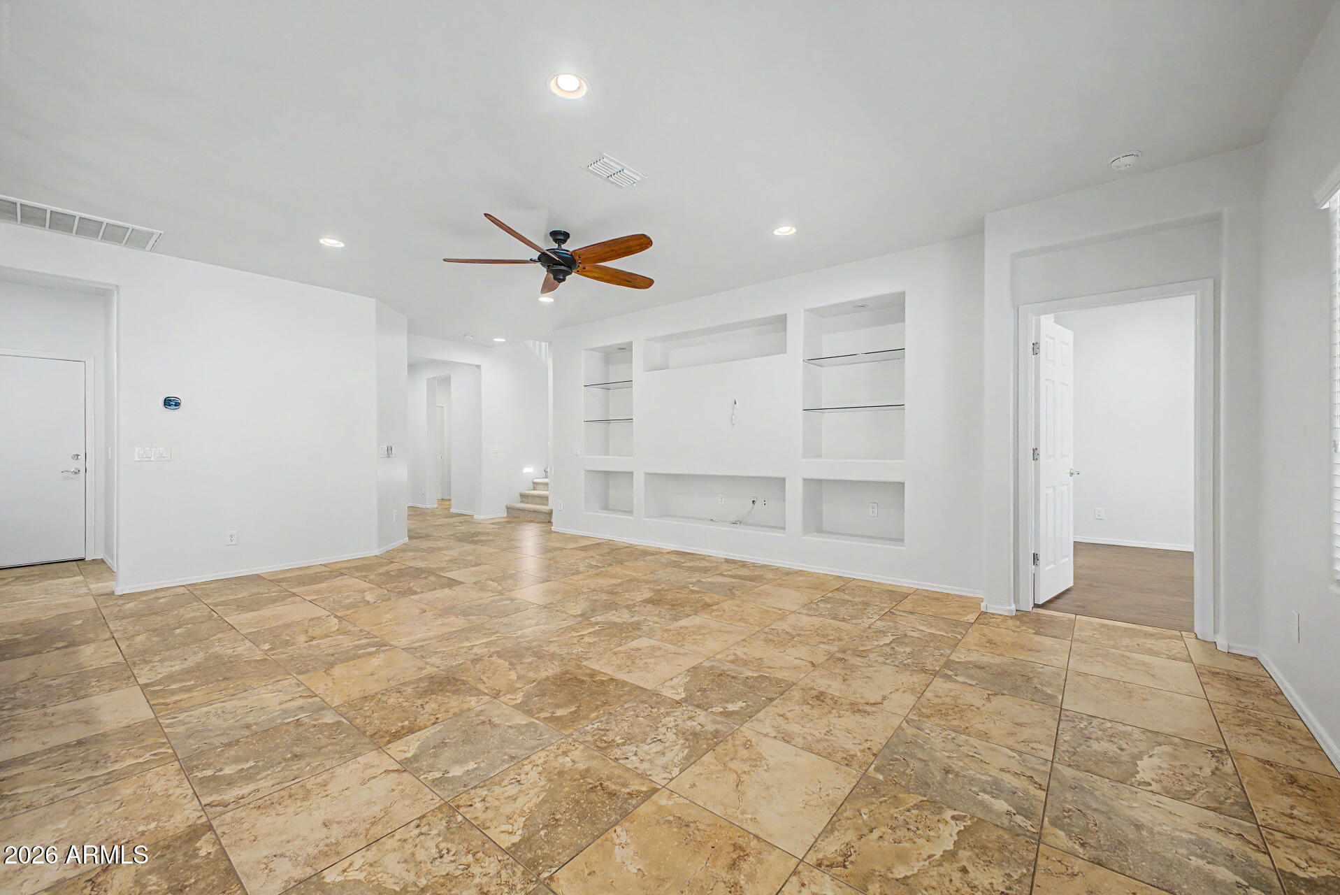 1826 W FETLOCK Trail