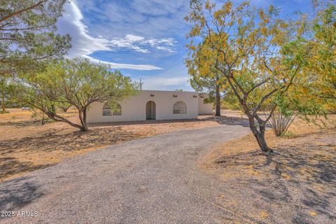 8049 S HIGH Road Hereford AZ 85615