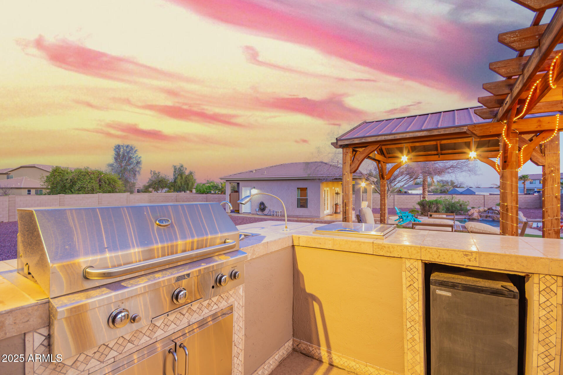 18927 W MITCHELL Court