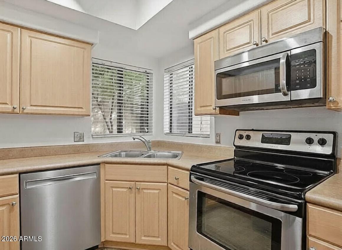 7008 E GOLD DUST Avenue 115