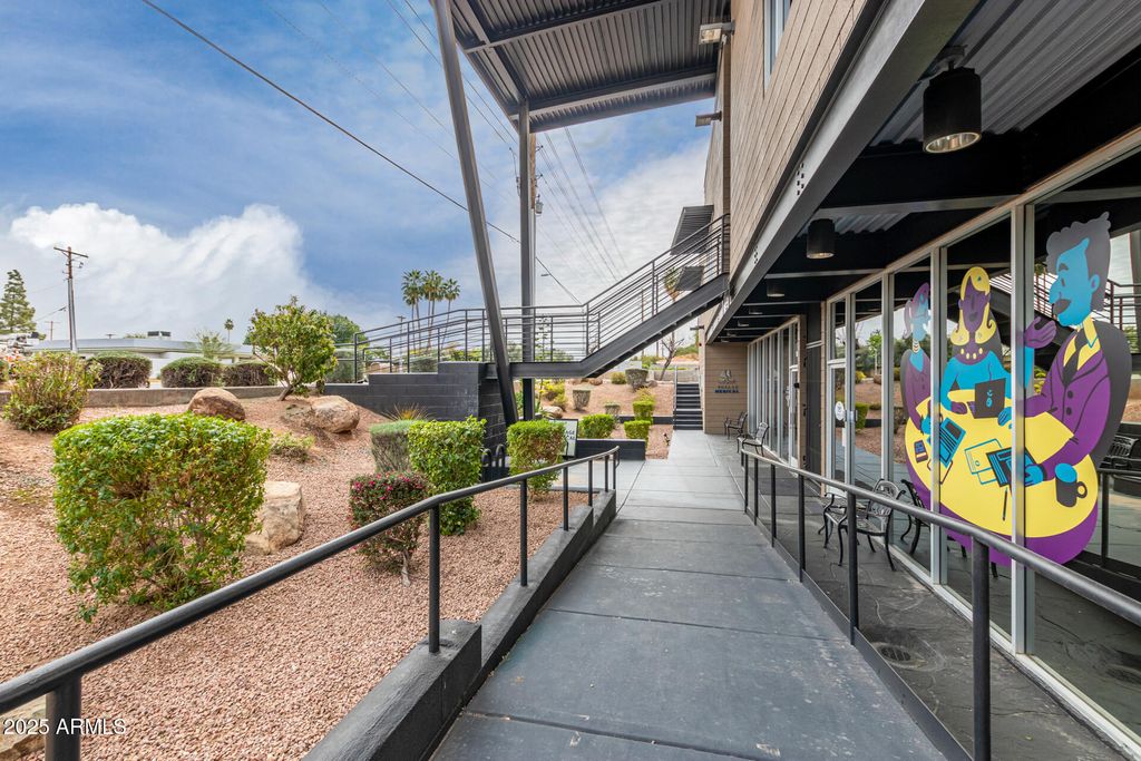 Photo of 2402 S Rural Road #101/201, Tempe, AZ 85282 (MLS # 7009684)