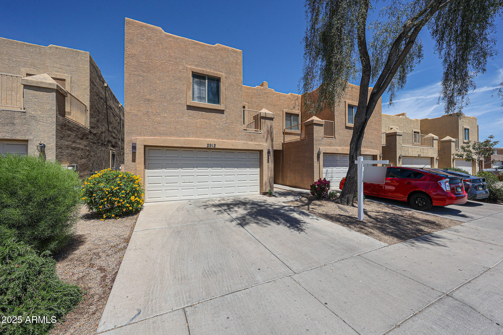2912 E Eberle Lane