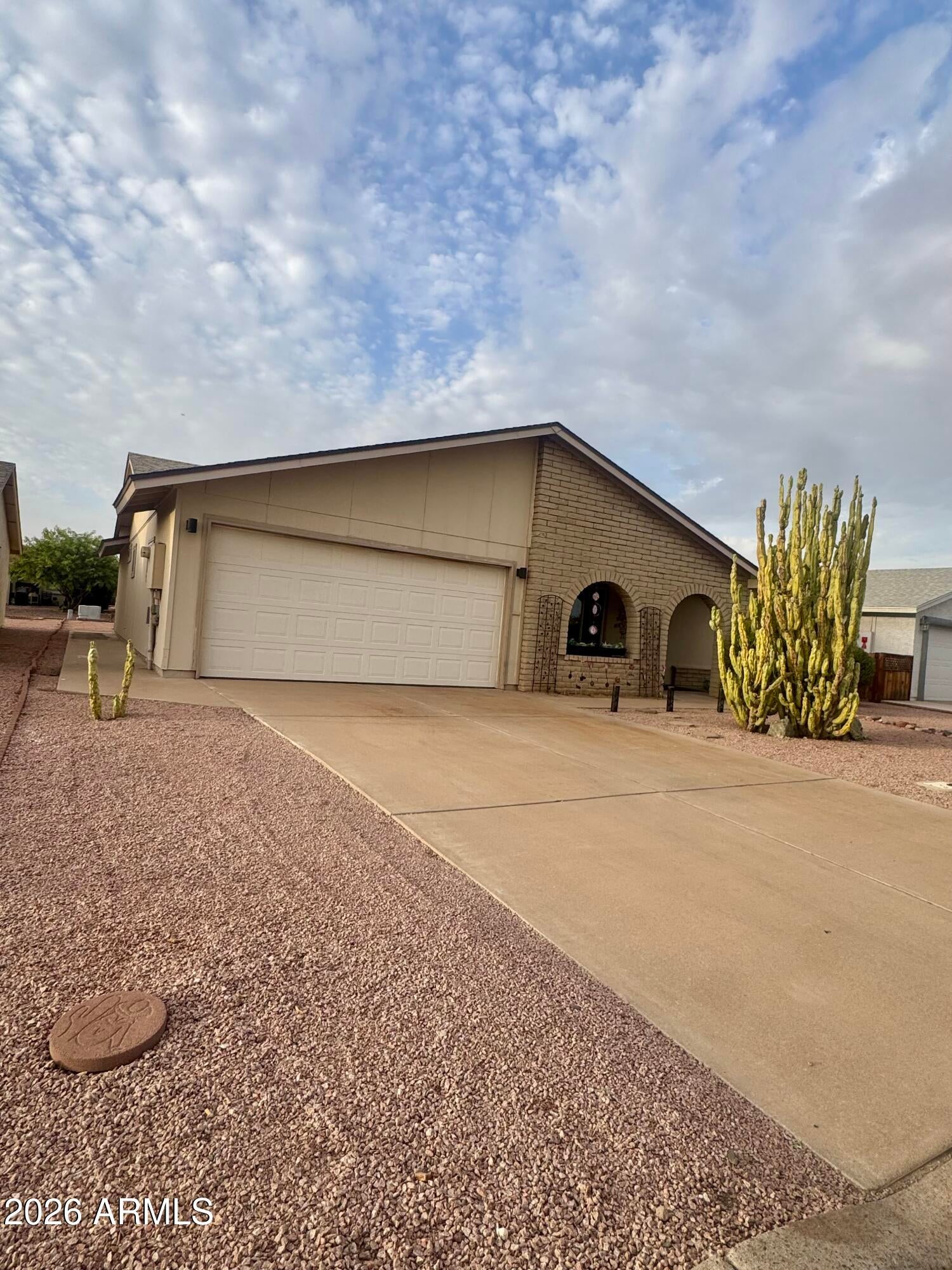 7952 E FRITO Drive