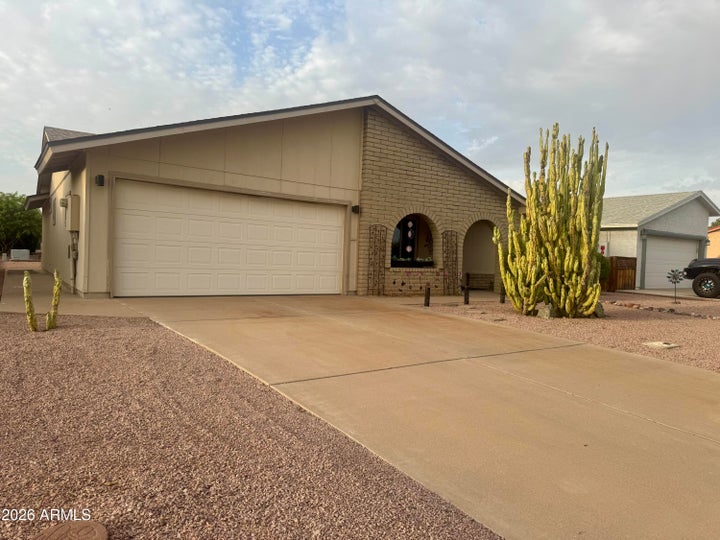 Photo 1 of 32 — 7952 E FRITO Drive, Mesa, AZ 85208