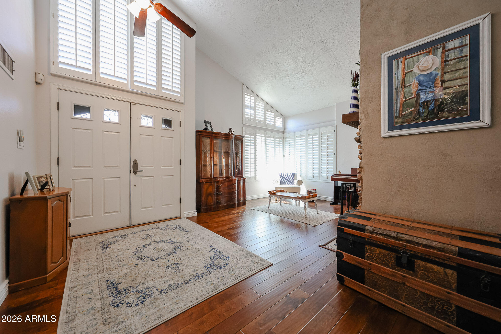 1462 W LINDNER Avenue