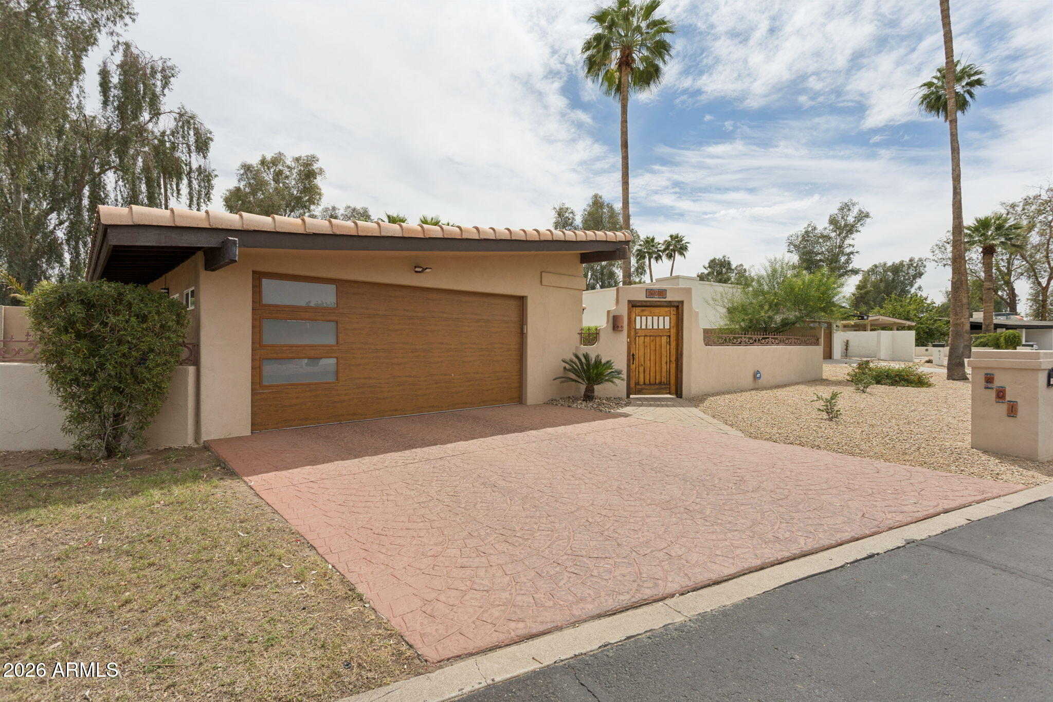 601 W GIBRALTAR Lane