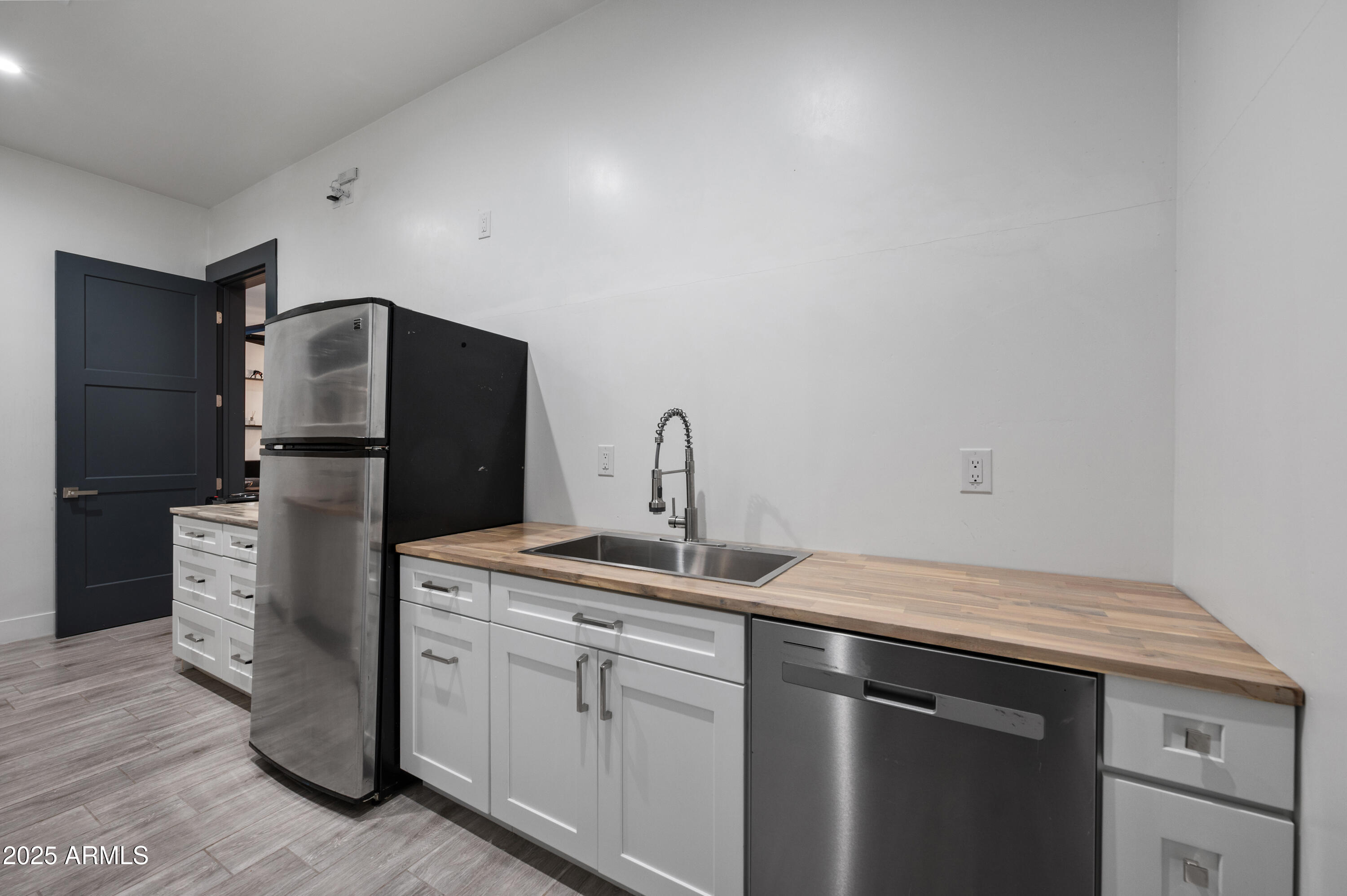 metes and bounds custom lot - Residential