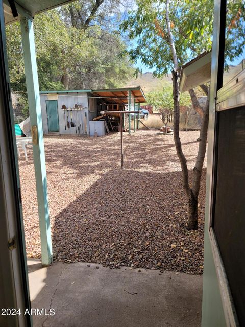 A home in Yarnell