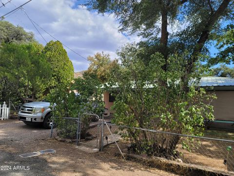 A home in Yarnell