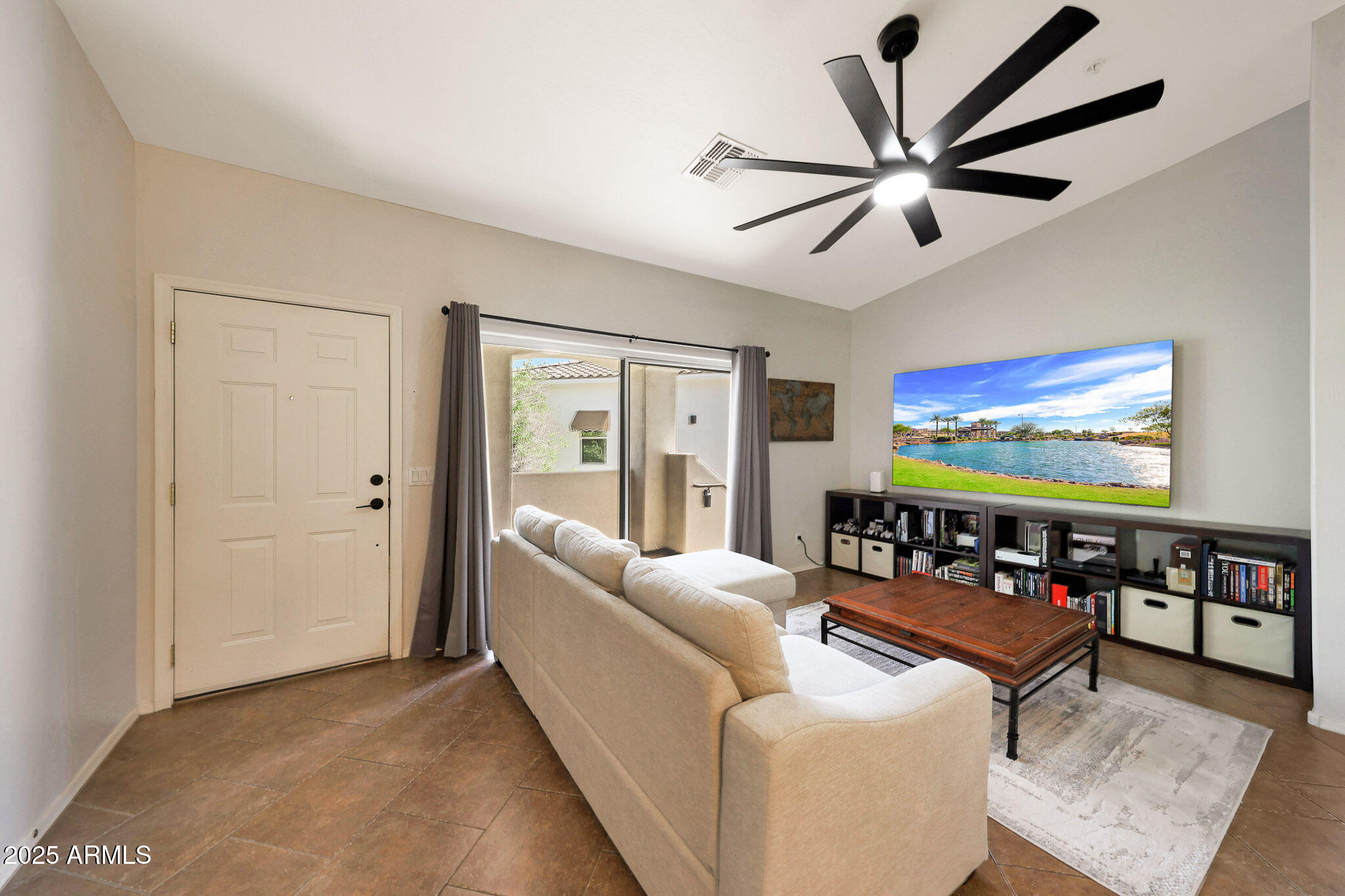 2950 W LOUISE Drive 207