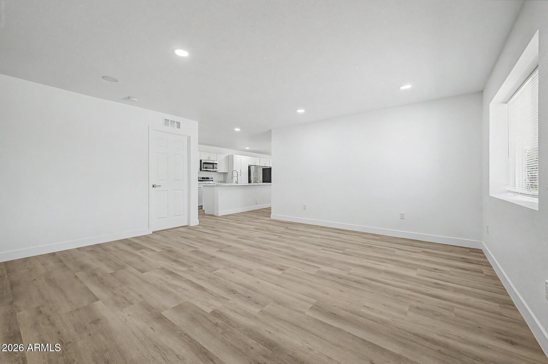 3351 W PARADISE Drive