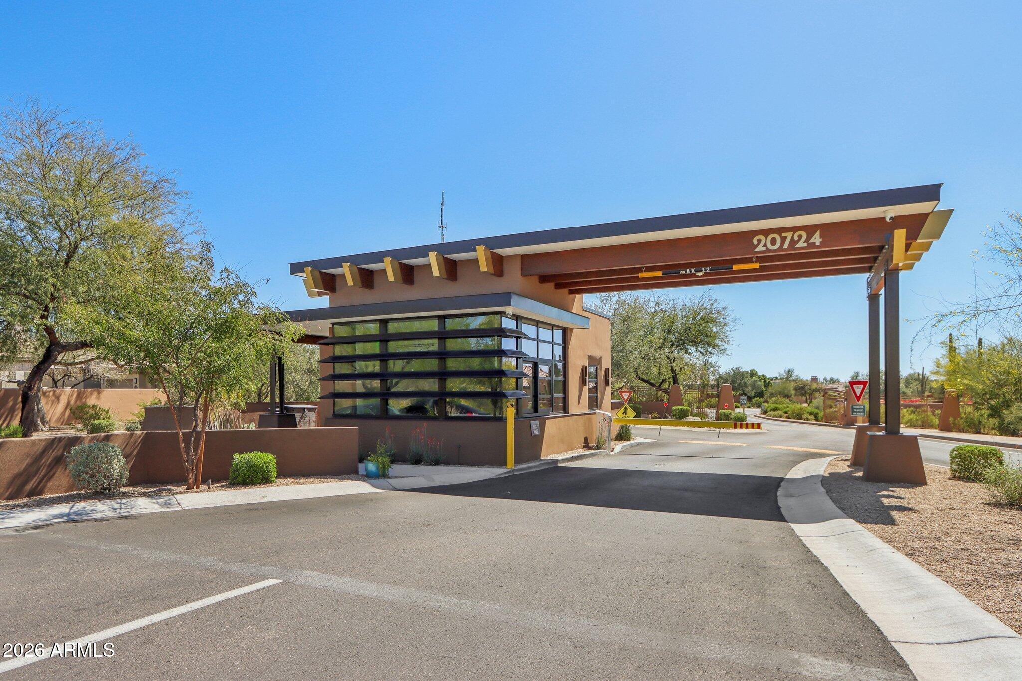 8464 E GILDED PERCH Drive