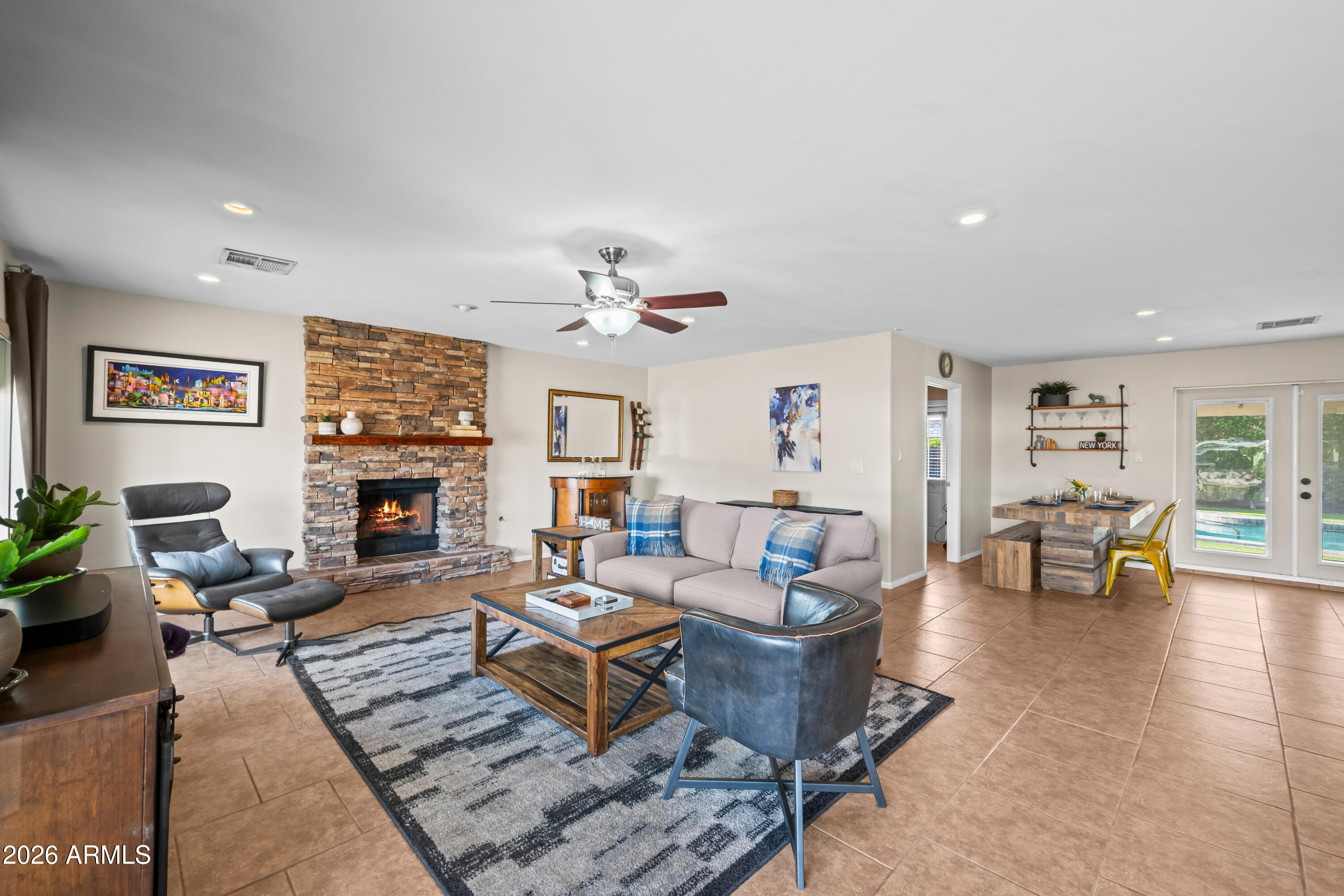 8249 E HUBBELL Street