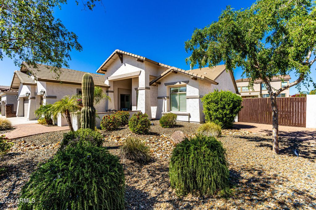 Photo of 5022 W El Cortez Trail, Phoenix, AZ 85083 (MLS # 7000654)