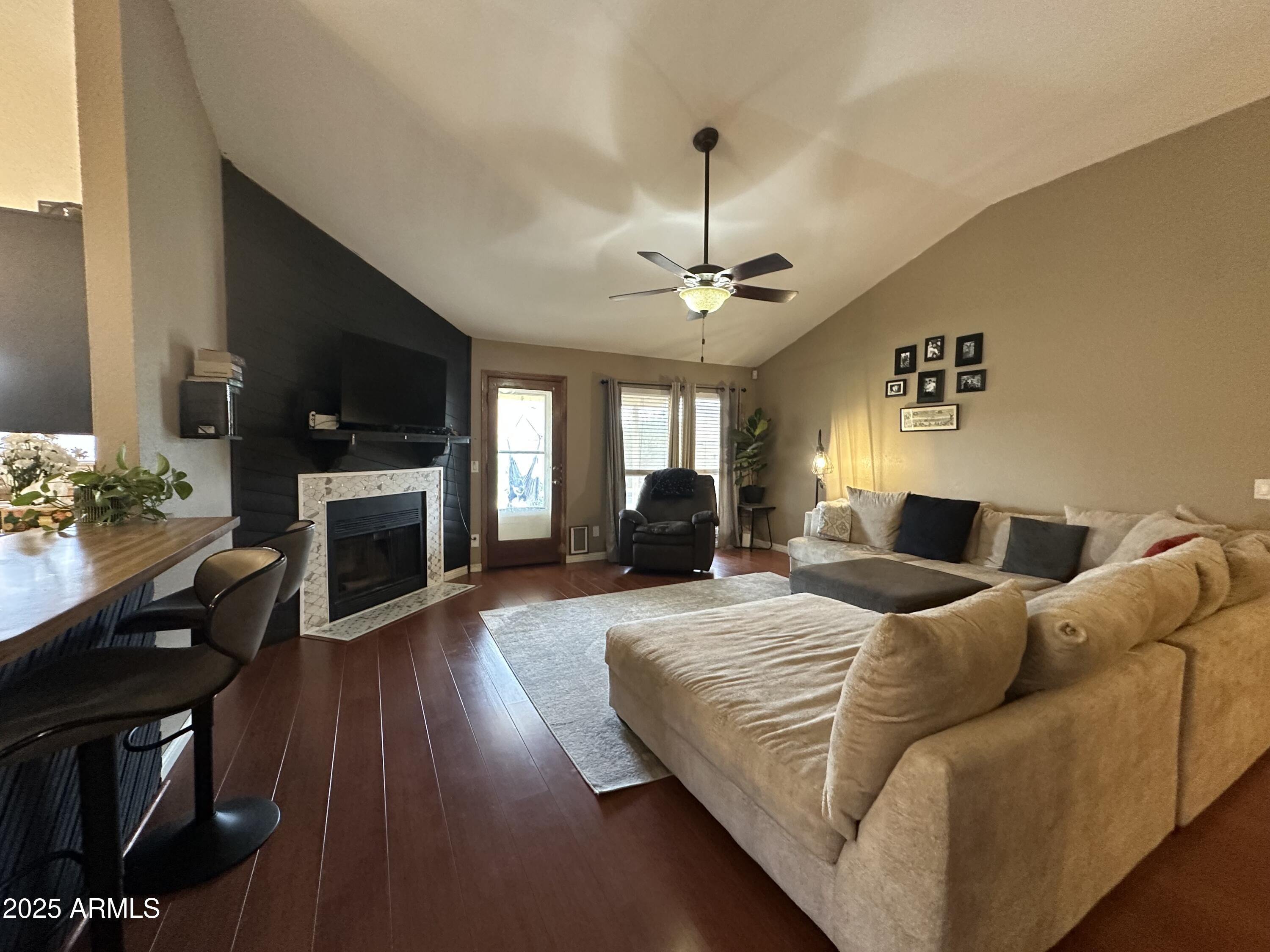 7217 W PARADISE Drive