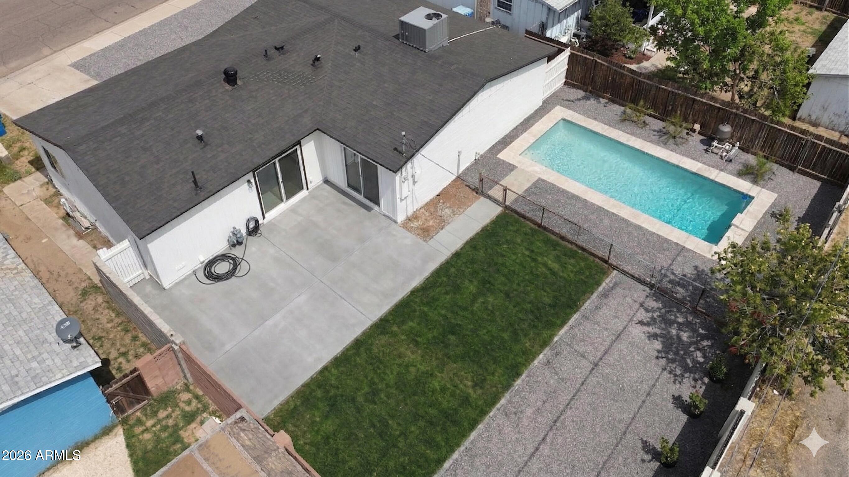 4923 W CYPRESS Street