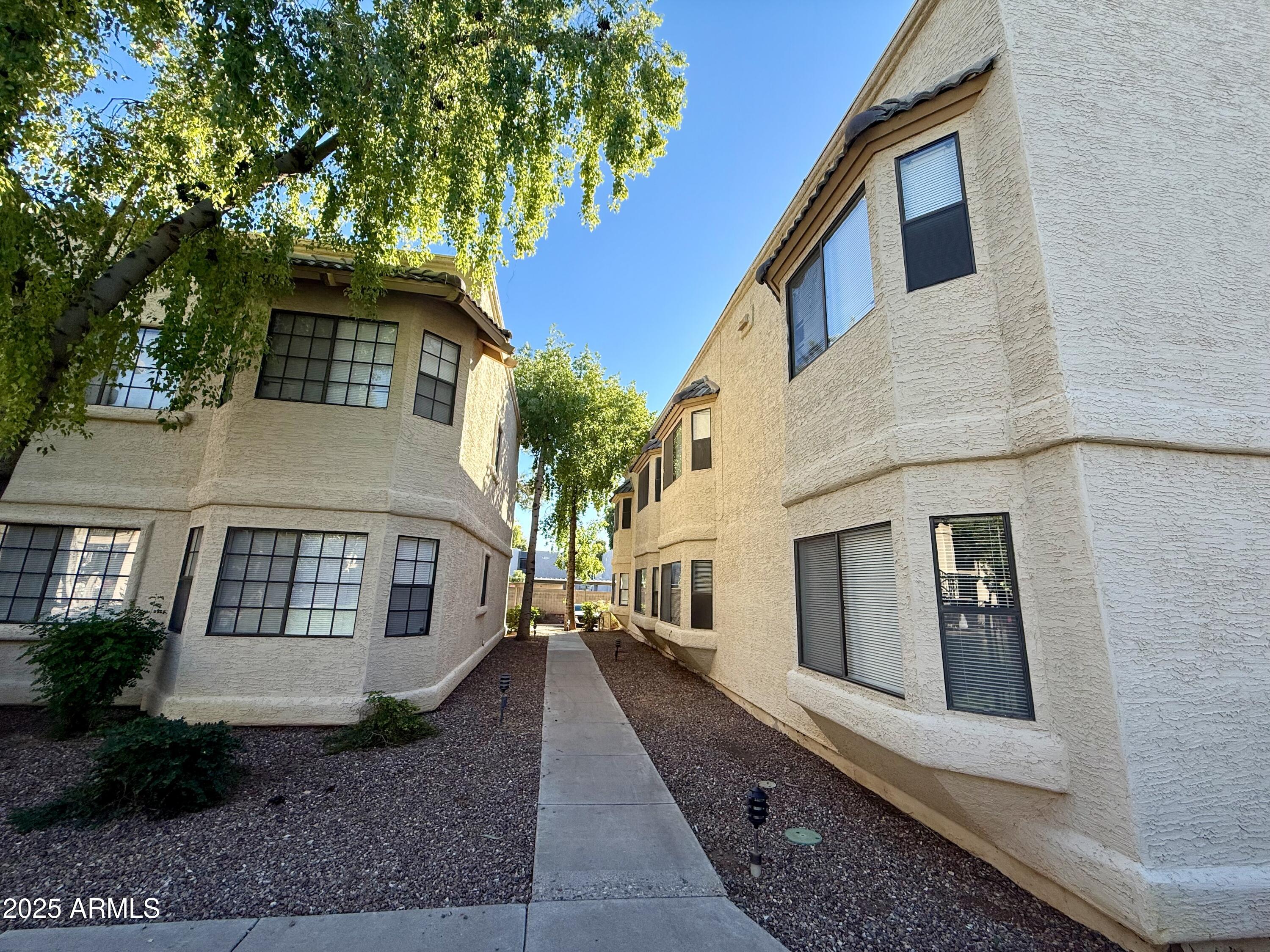 925 S LONGMORE -- 109