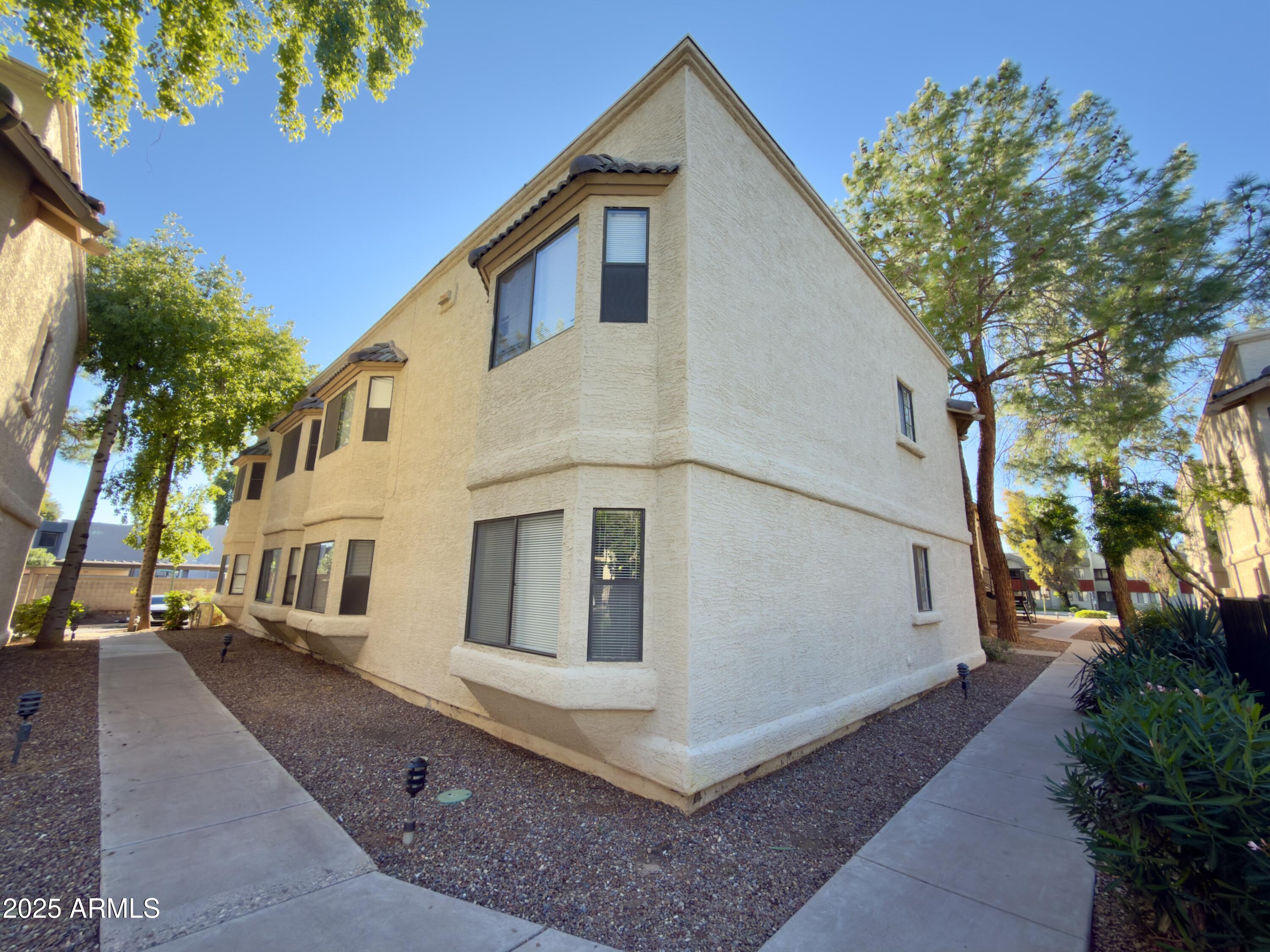 925 S LONGMORE -- 109