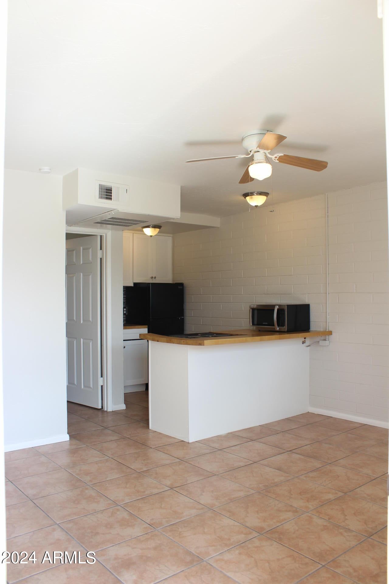 604 S Roosevelt Street Apt 8