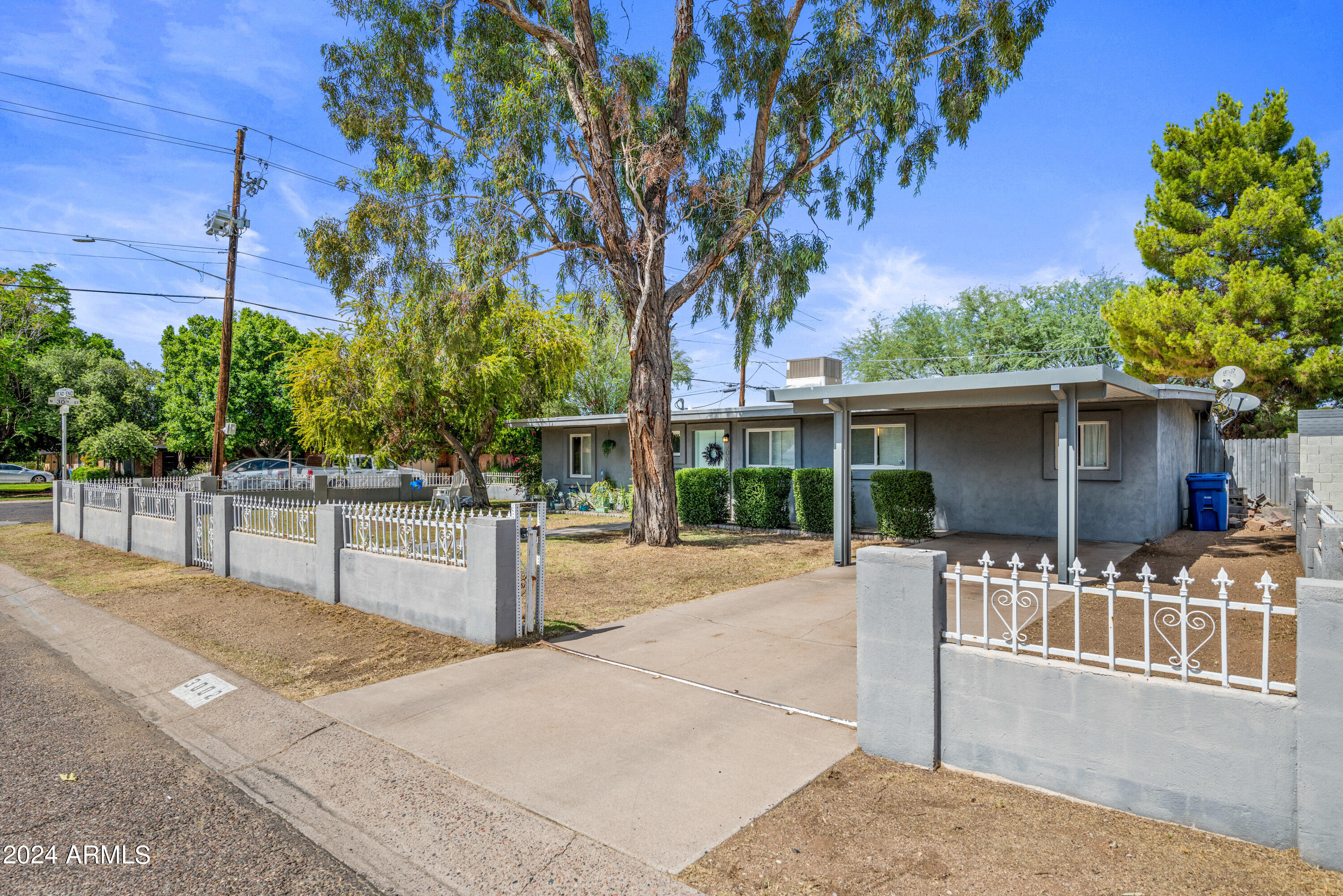 Phoenix, Arizona 85016, United States, 4 Bedrooms Bedrooms, ,2 BathroomsBathrooms,Residential,Pending,42456