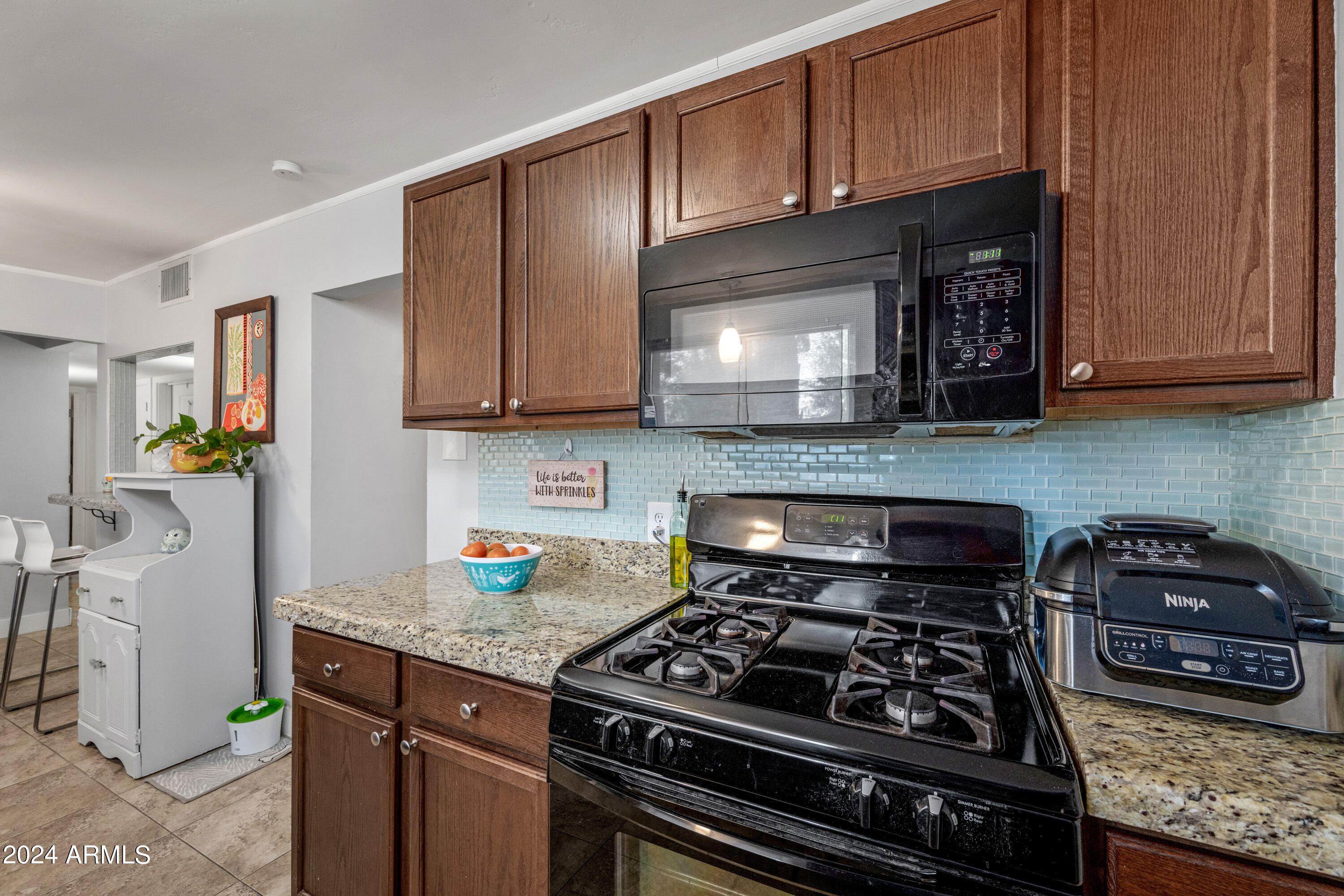 Phoenix, Arizona 85016, United States, 4 Bedrooms Bedrooms, ,2 BathroomsBathrooms,Residential,Pending,42456