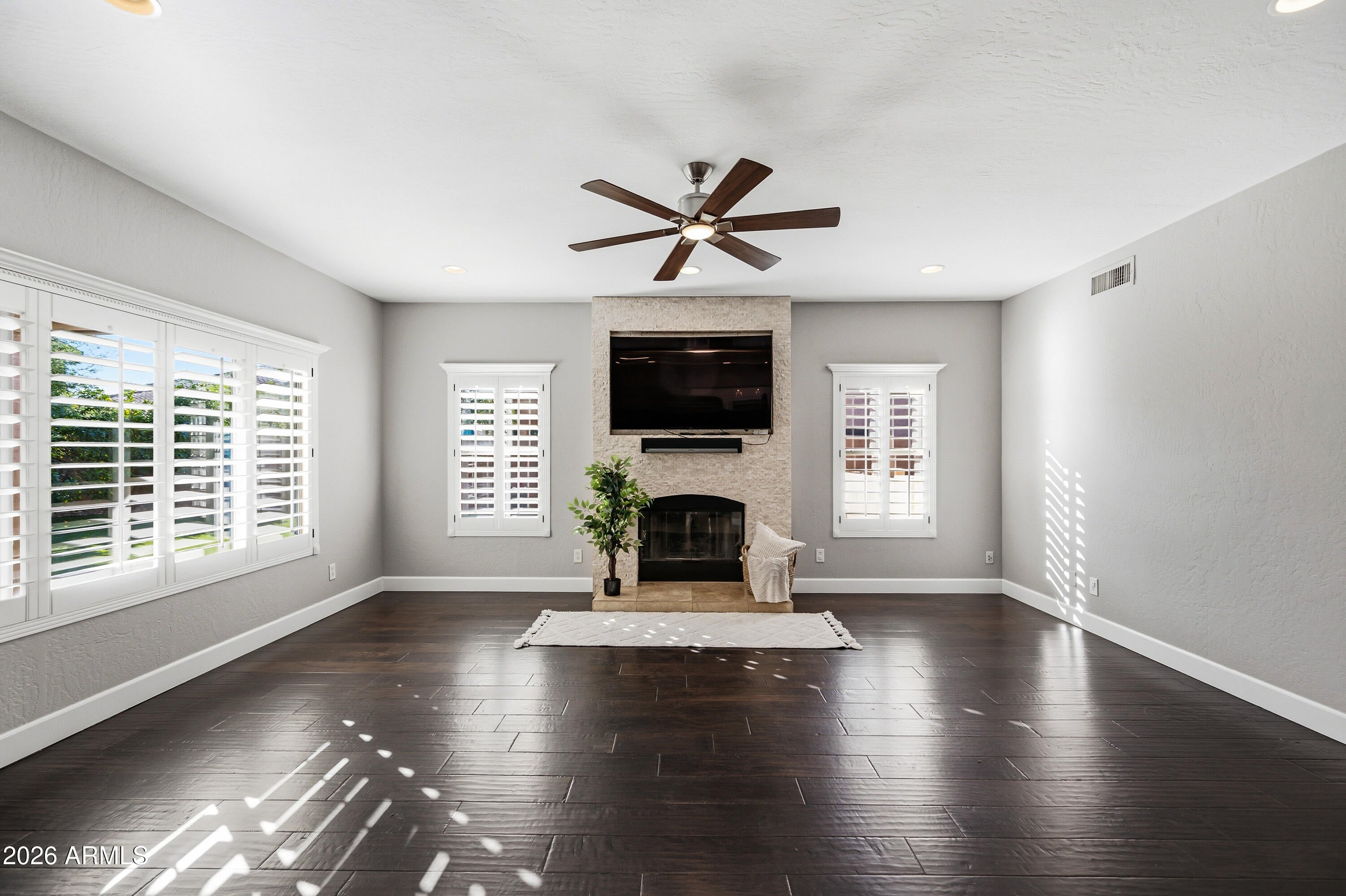 Homes for Sale in Queen Creek Arizona 3 681 W STANFORD Avenue