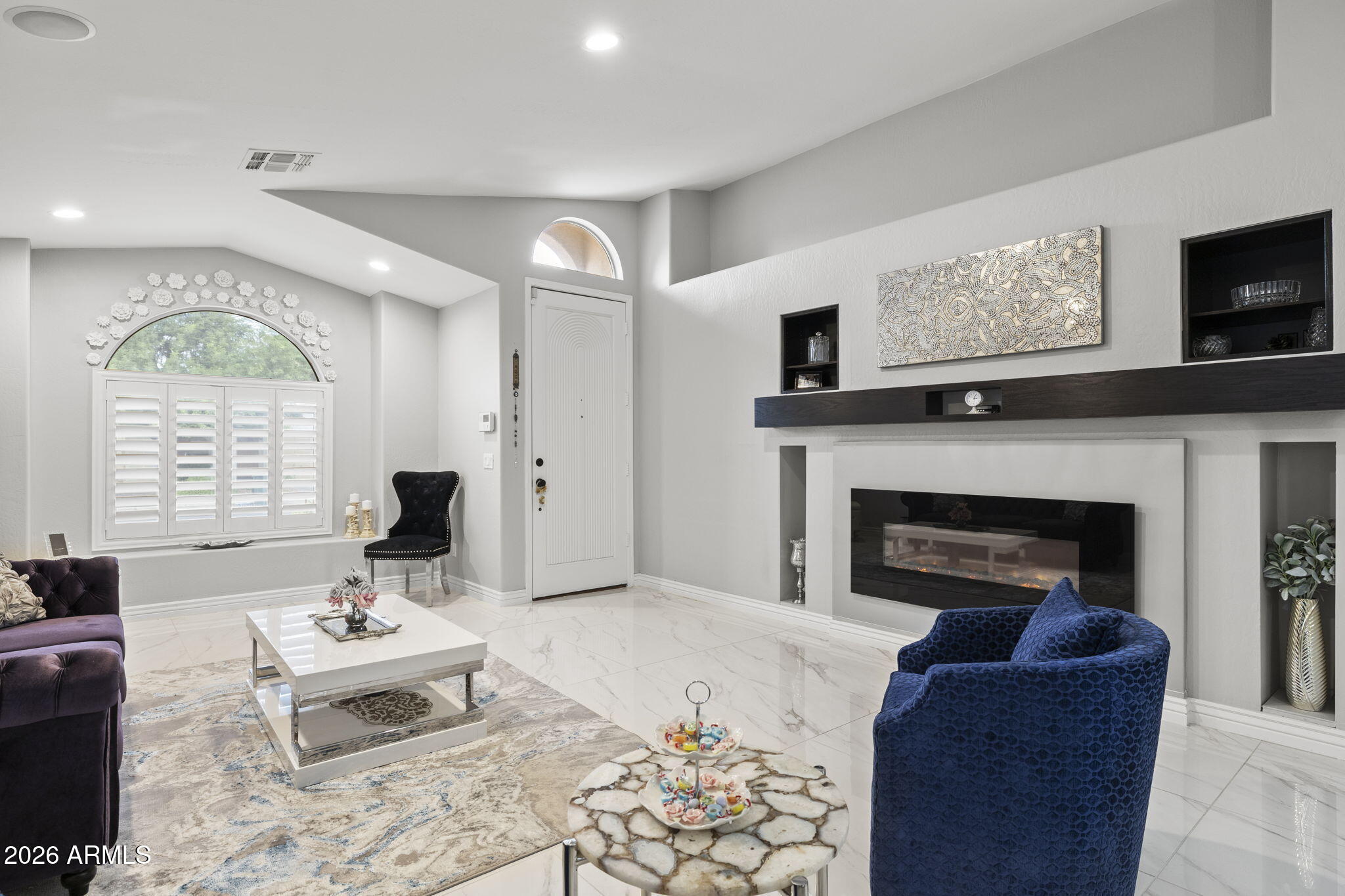 2011 E RENEE Drive