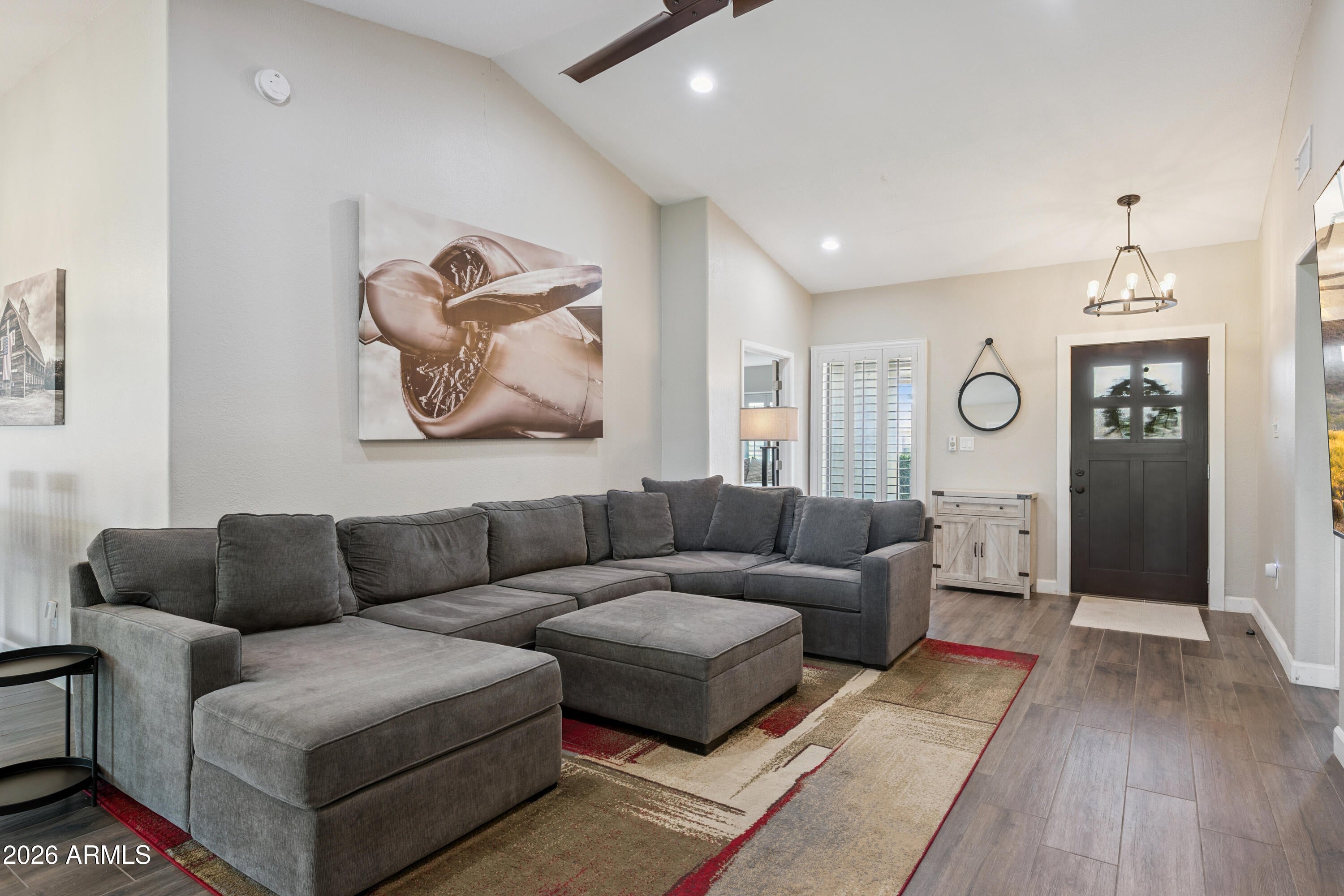 1350 W ESCARPA Street
