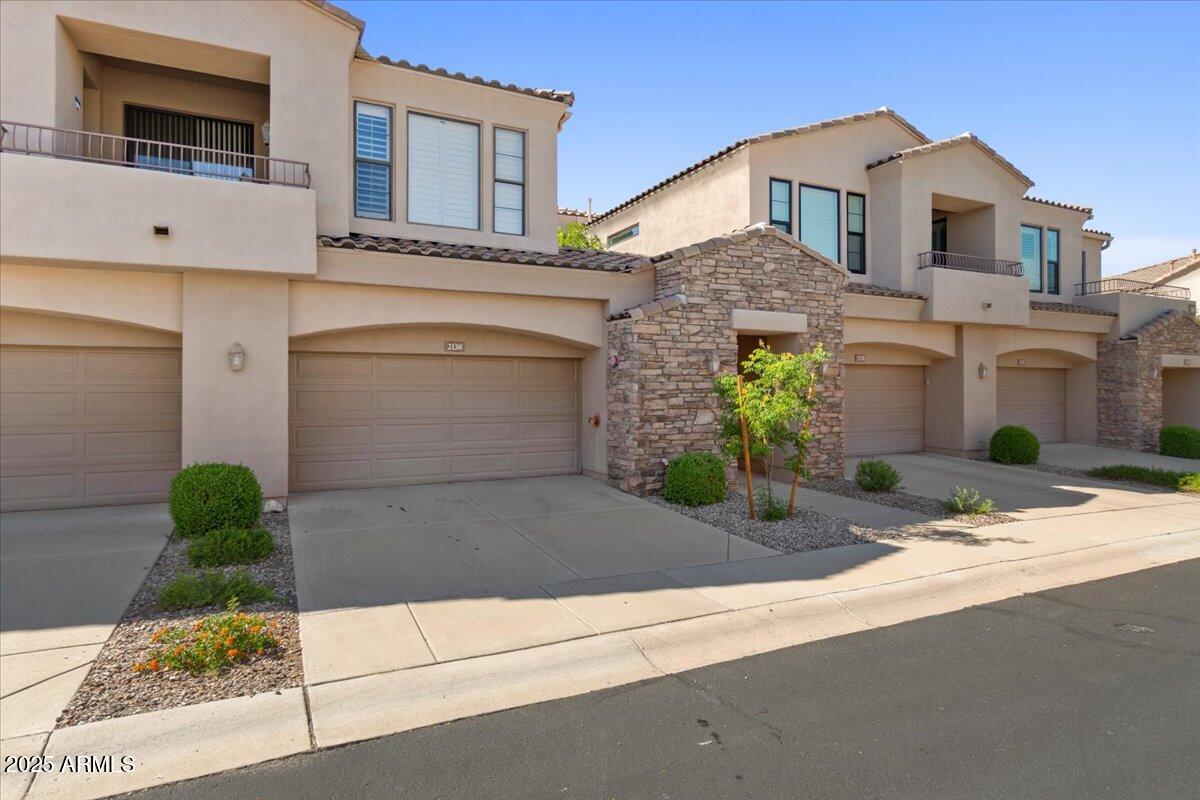 7445 E EAGLE CREST Drive 2138