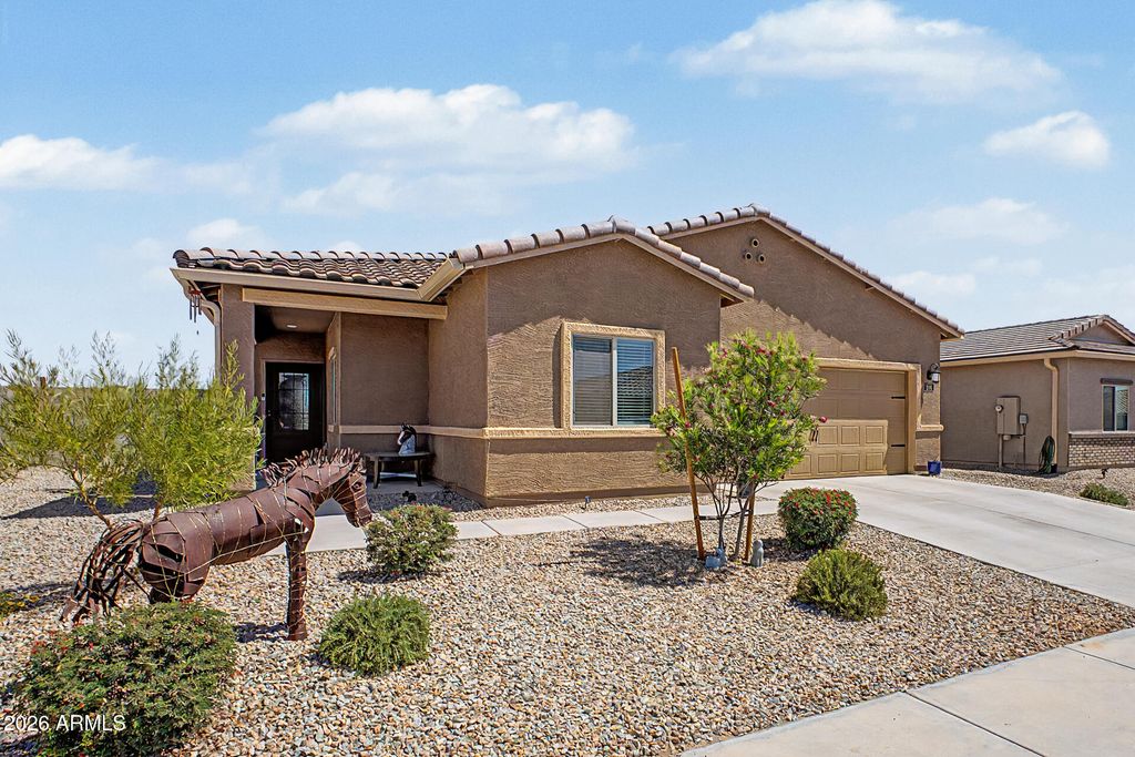 Photo of 640 N Crowned Dove Trail, Casa Grande, AZ 85122 (MLS # 7025942)