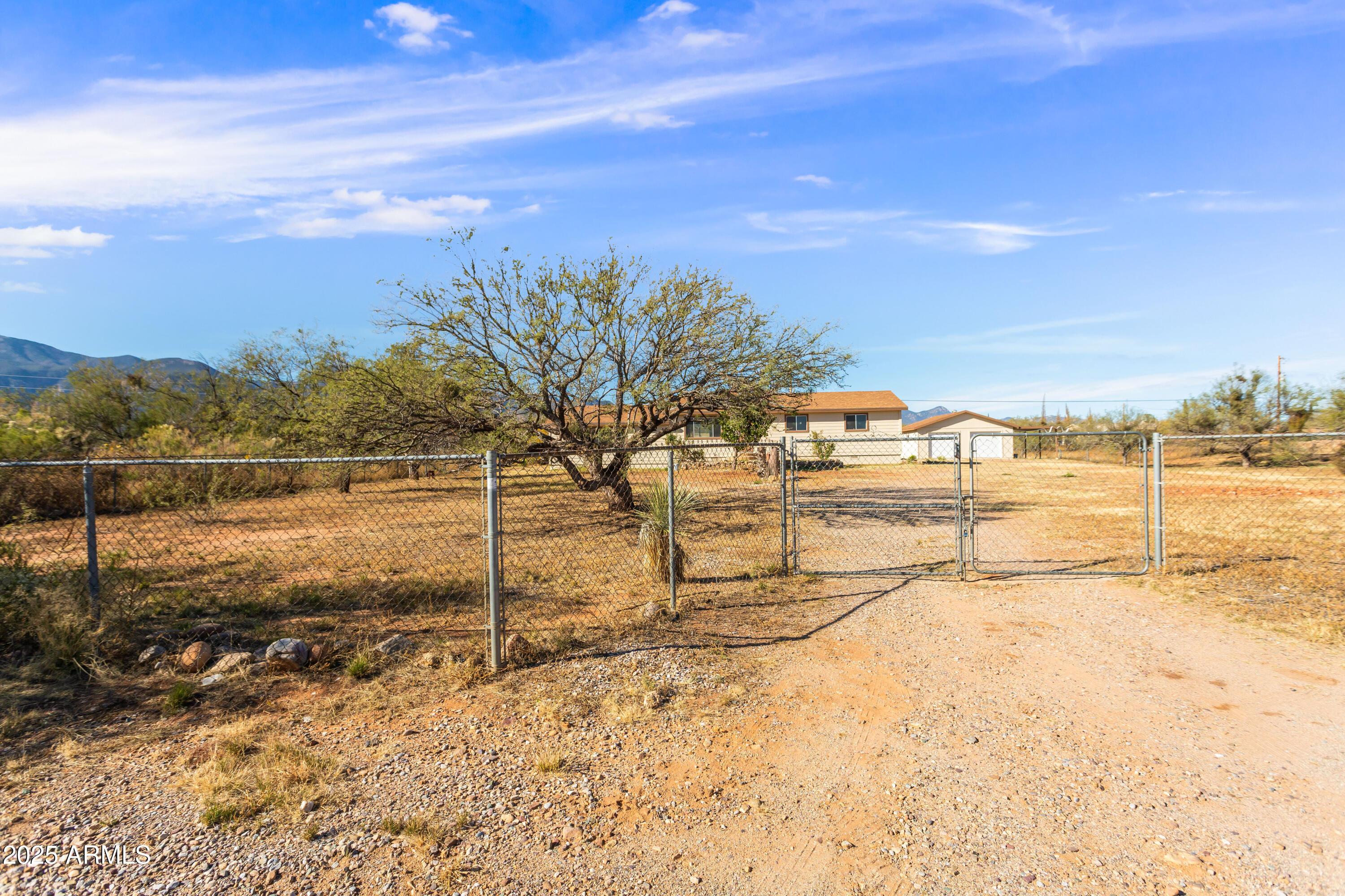 5016 S SANTA LUCIA Avenue