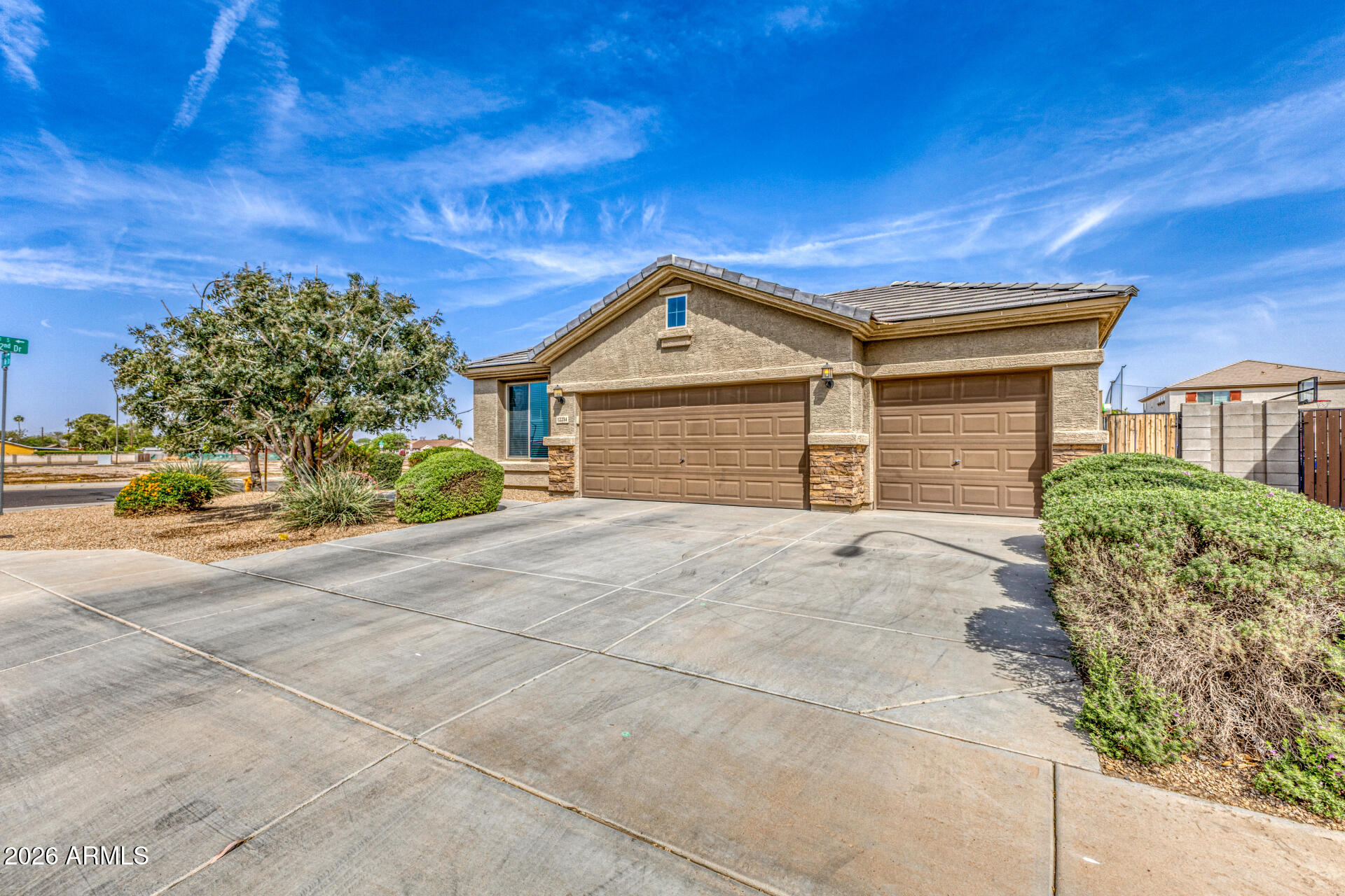 12214 W DEL RIO Lane