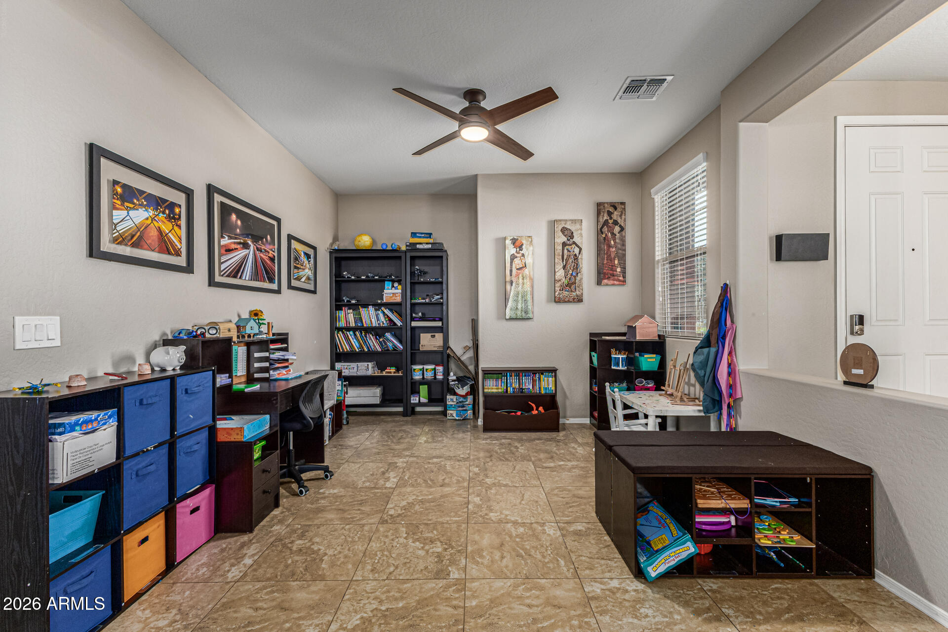 12214 W DEL RIO Lane