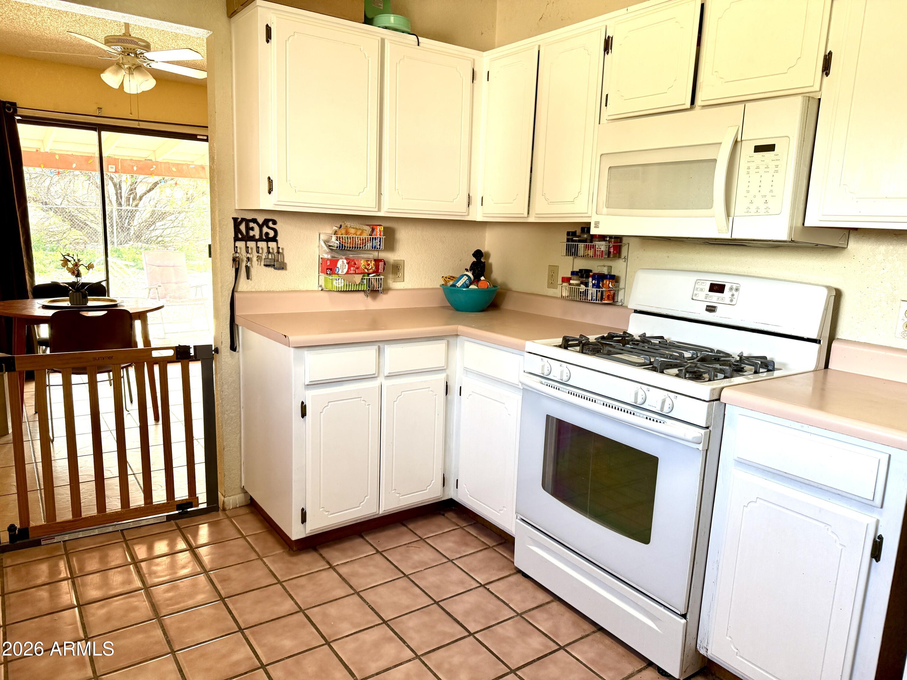 5490 E HEREFORD Road