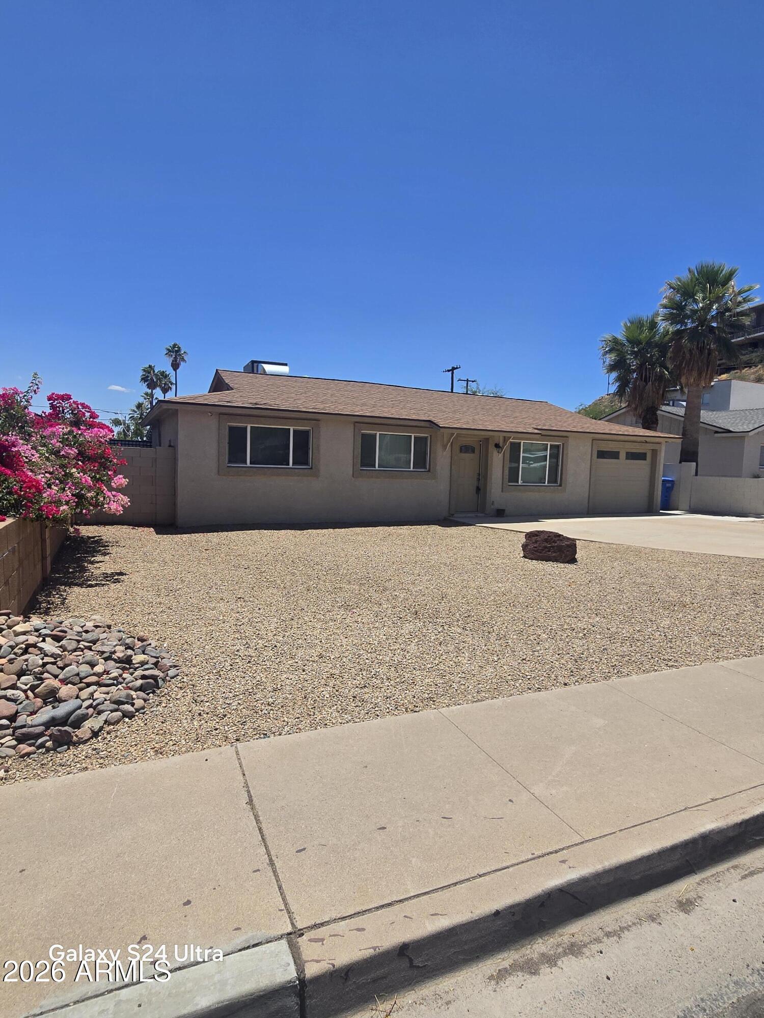 1133 E BUTLER Drive