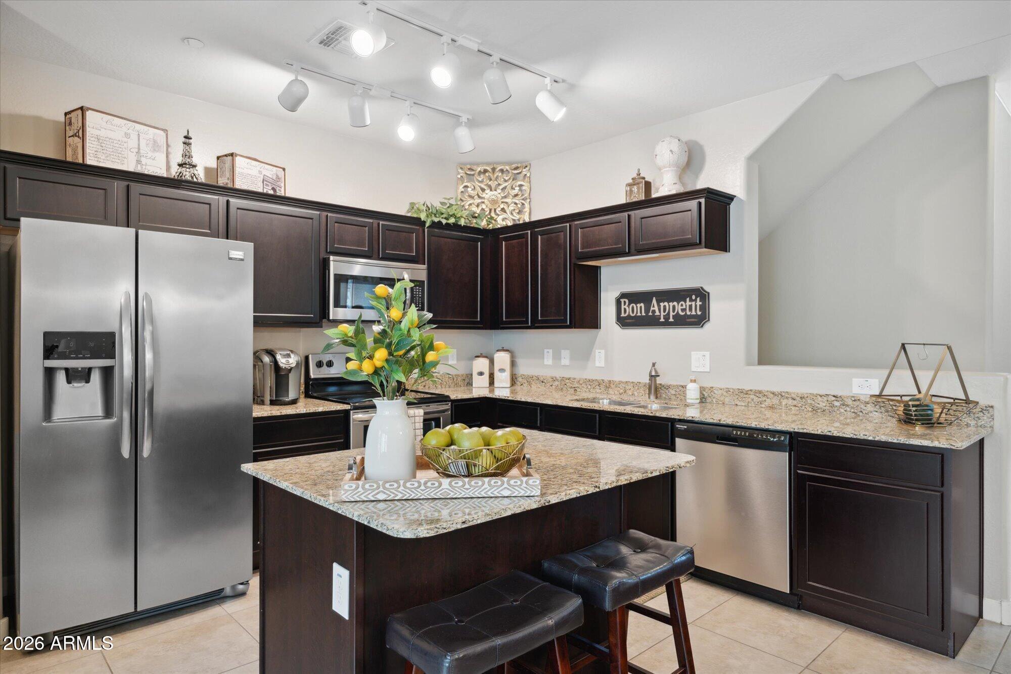 2150 W ALAMEDA Road 1371