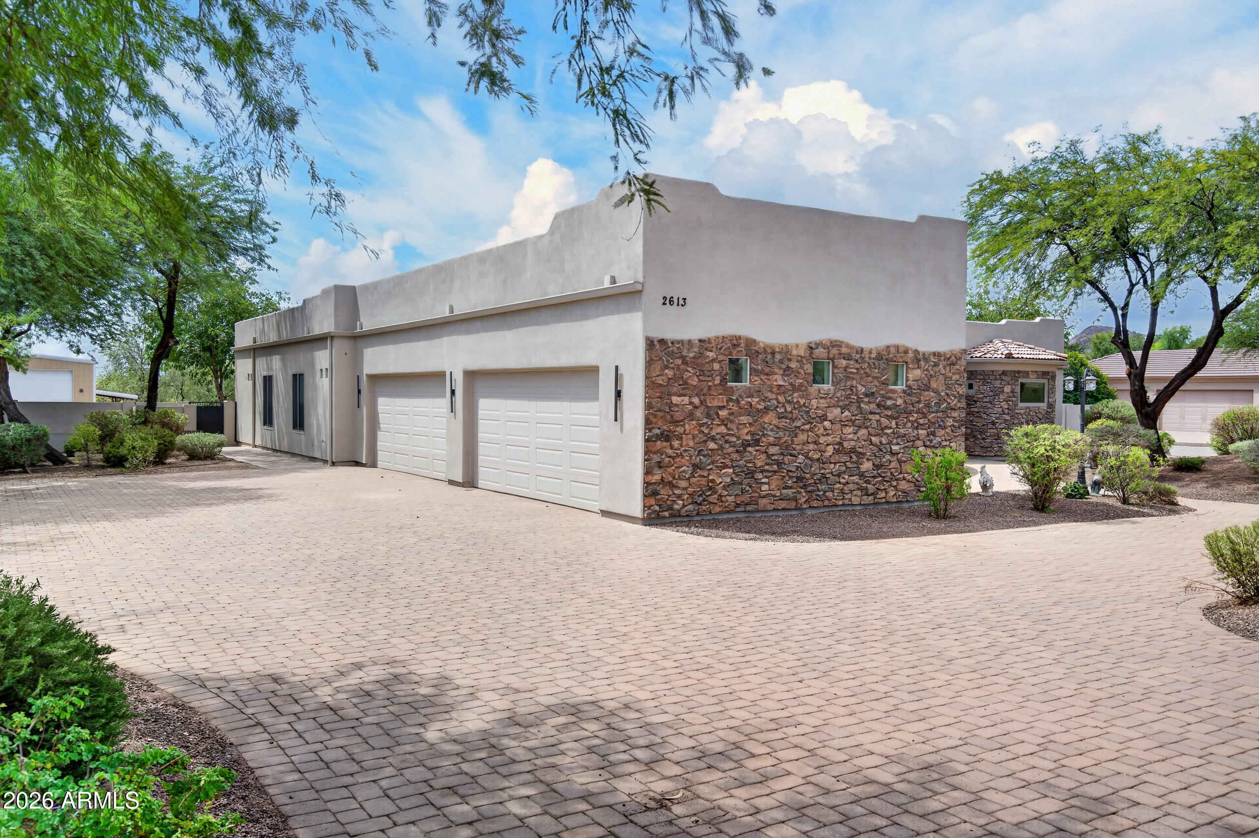 2613 W IRVINE Road