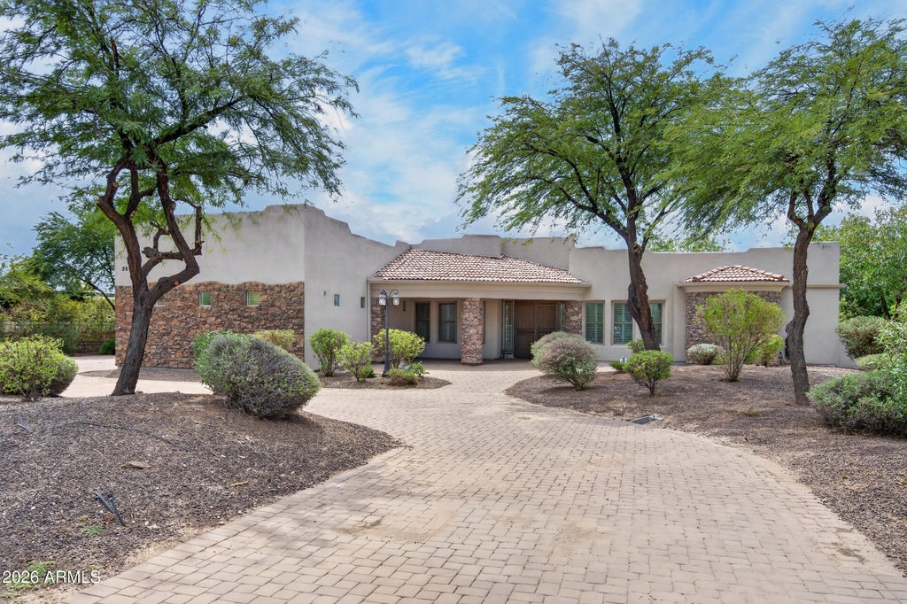 Photo of 2613 W Irvine Road, Phoenix, AZ 85086 (MLS # 7074942)