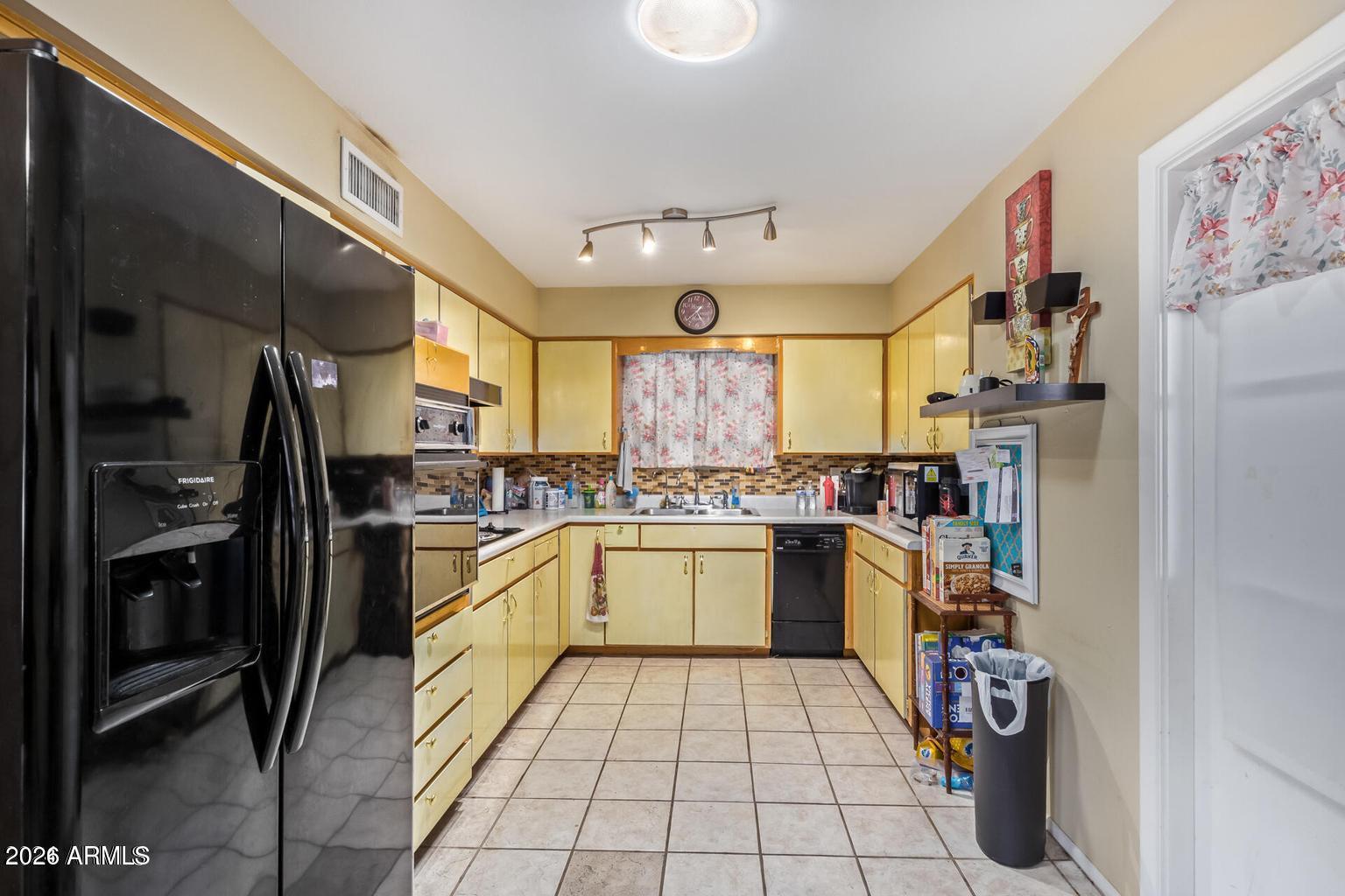 427 N 55TH Place