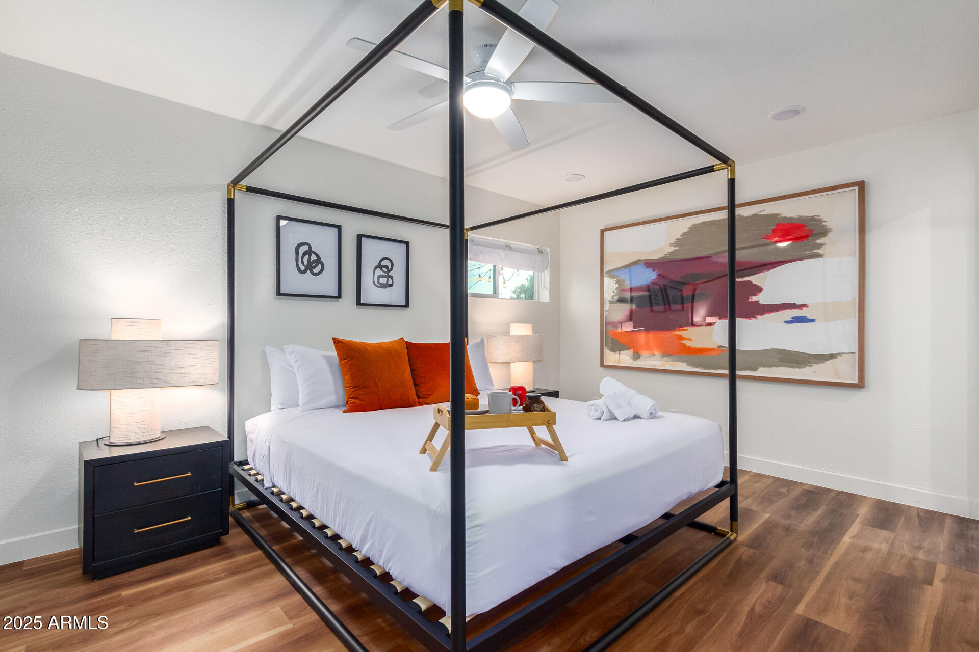 8537 E CLARENDON Avenue