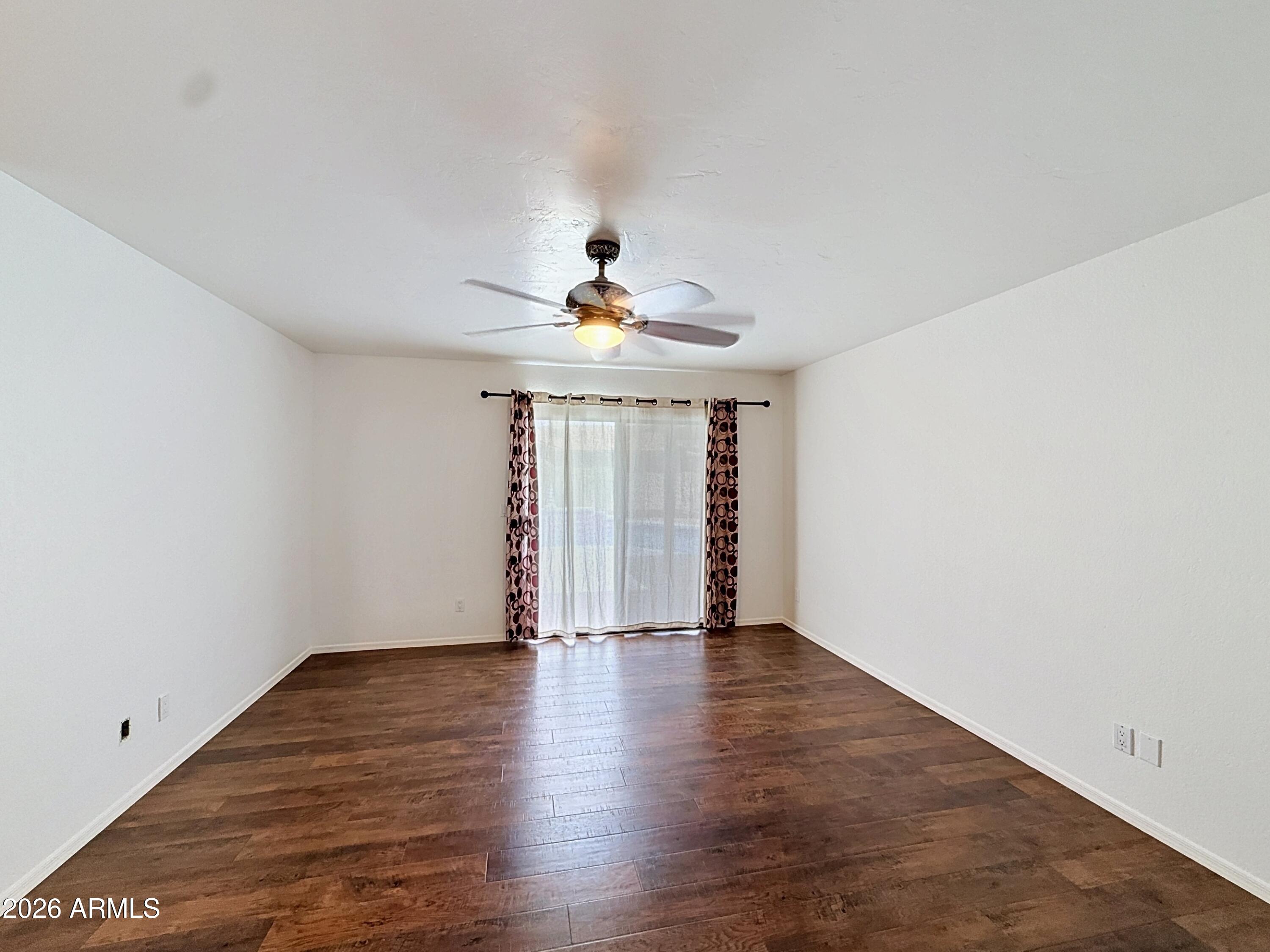 COUNTRY RIDGE - Residential