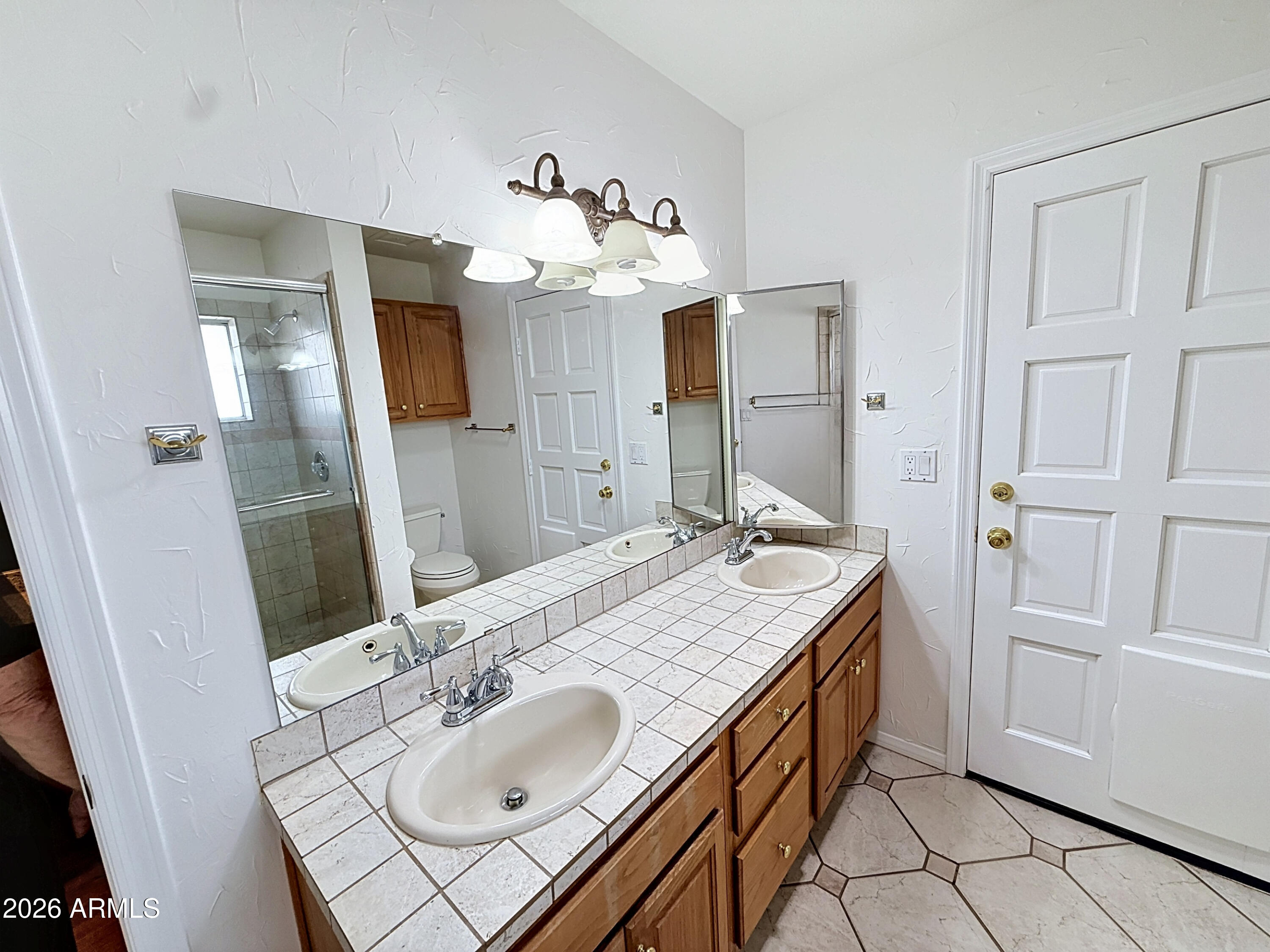 COUNTRY RIDGE - Residential