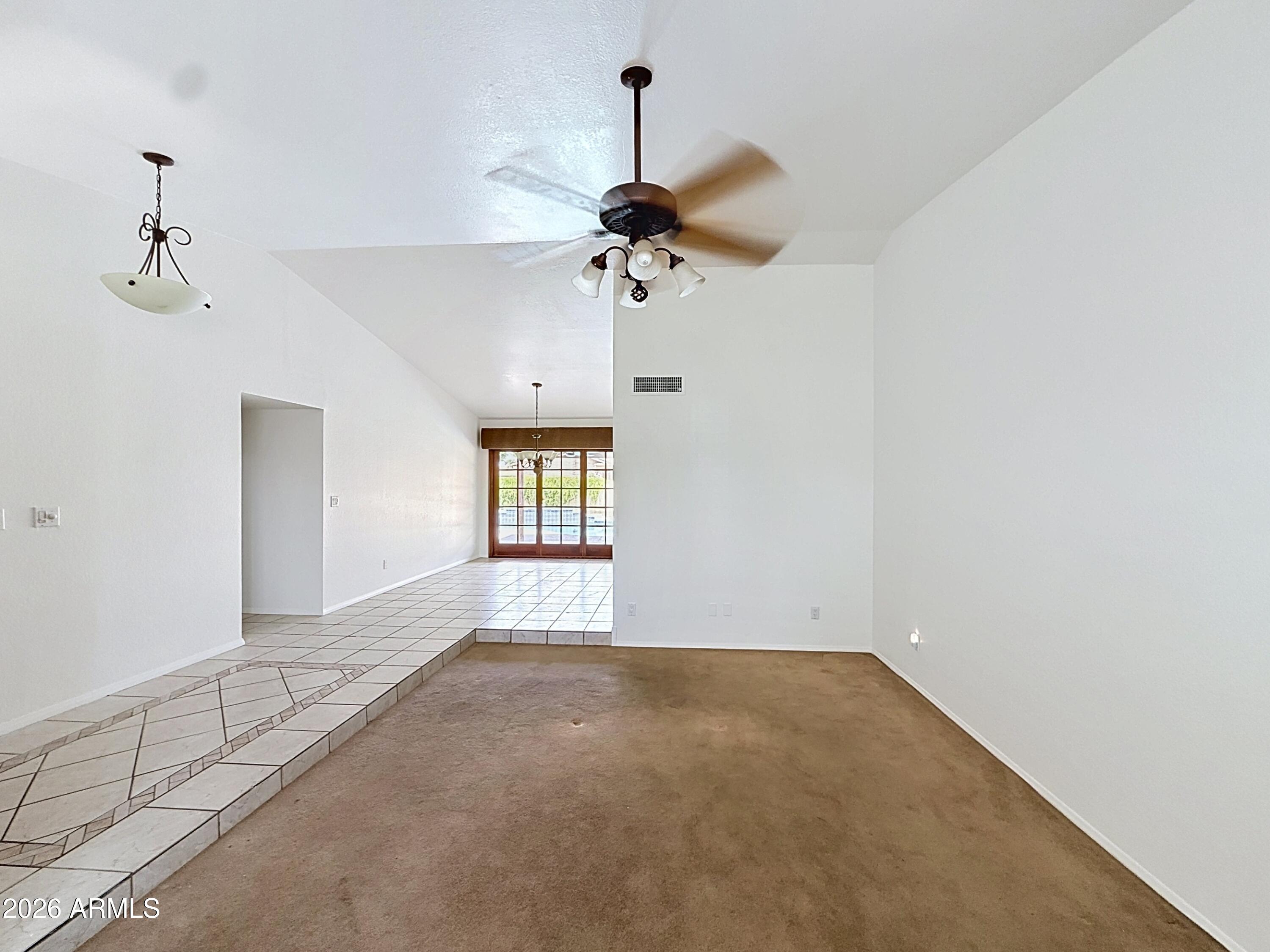COUNTRY RIDGE - Residential