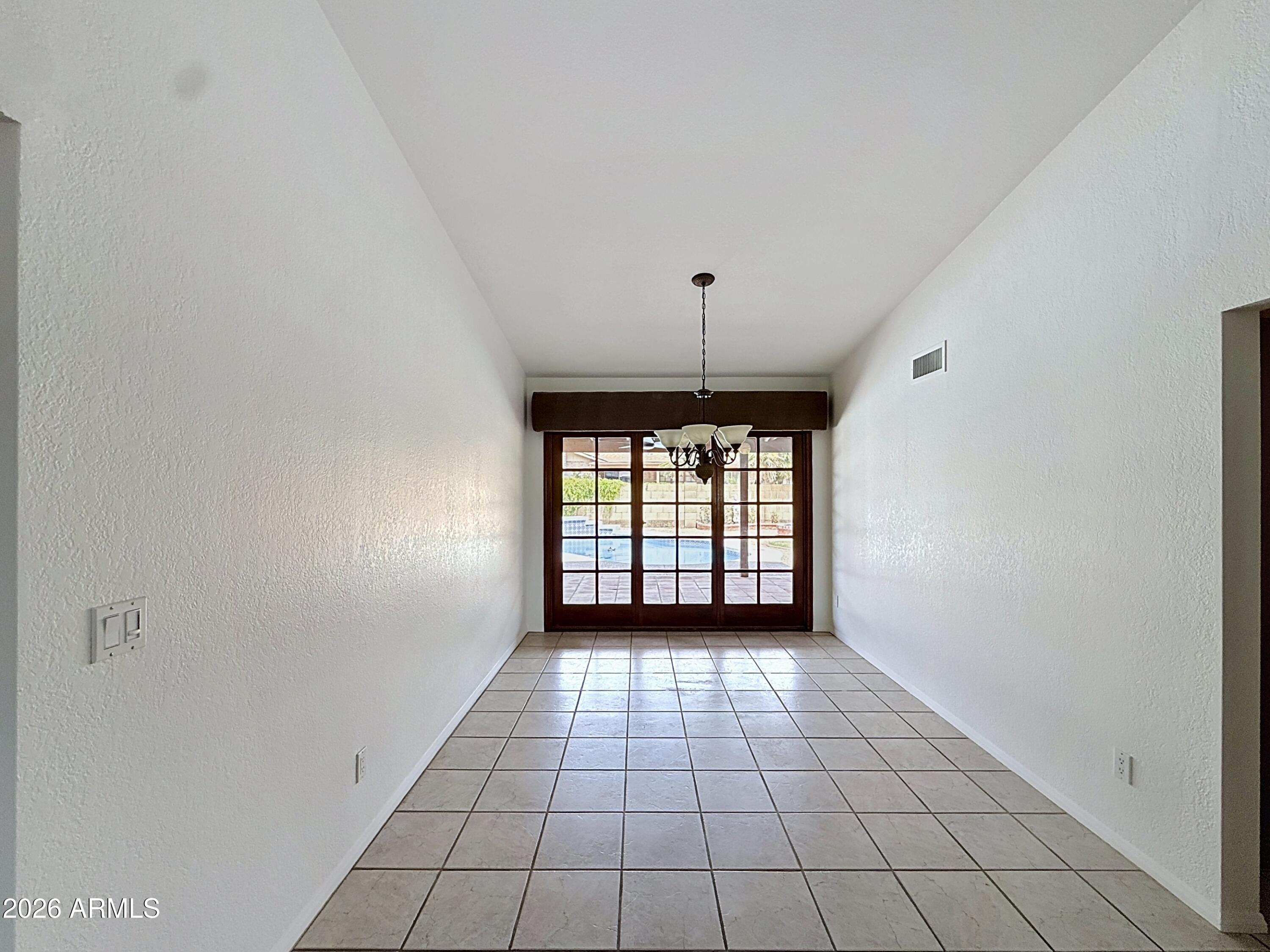 COUNTRY RIDGE - Residential